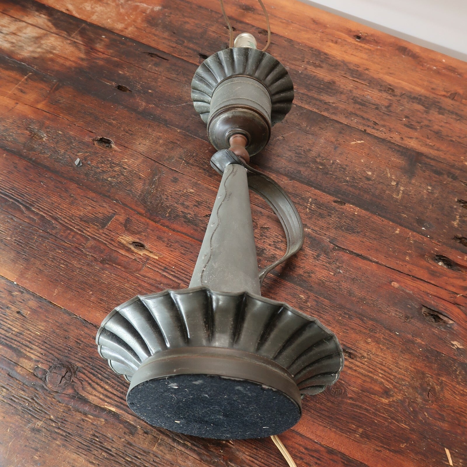 Antique Brass Table Lamp With Handle Rustic Patina 7" x 7" x 27.5"