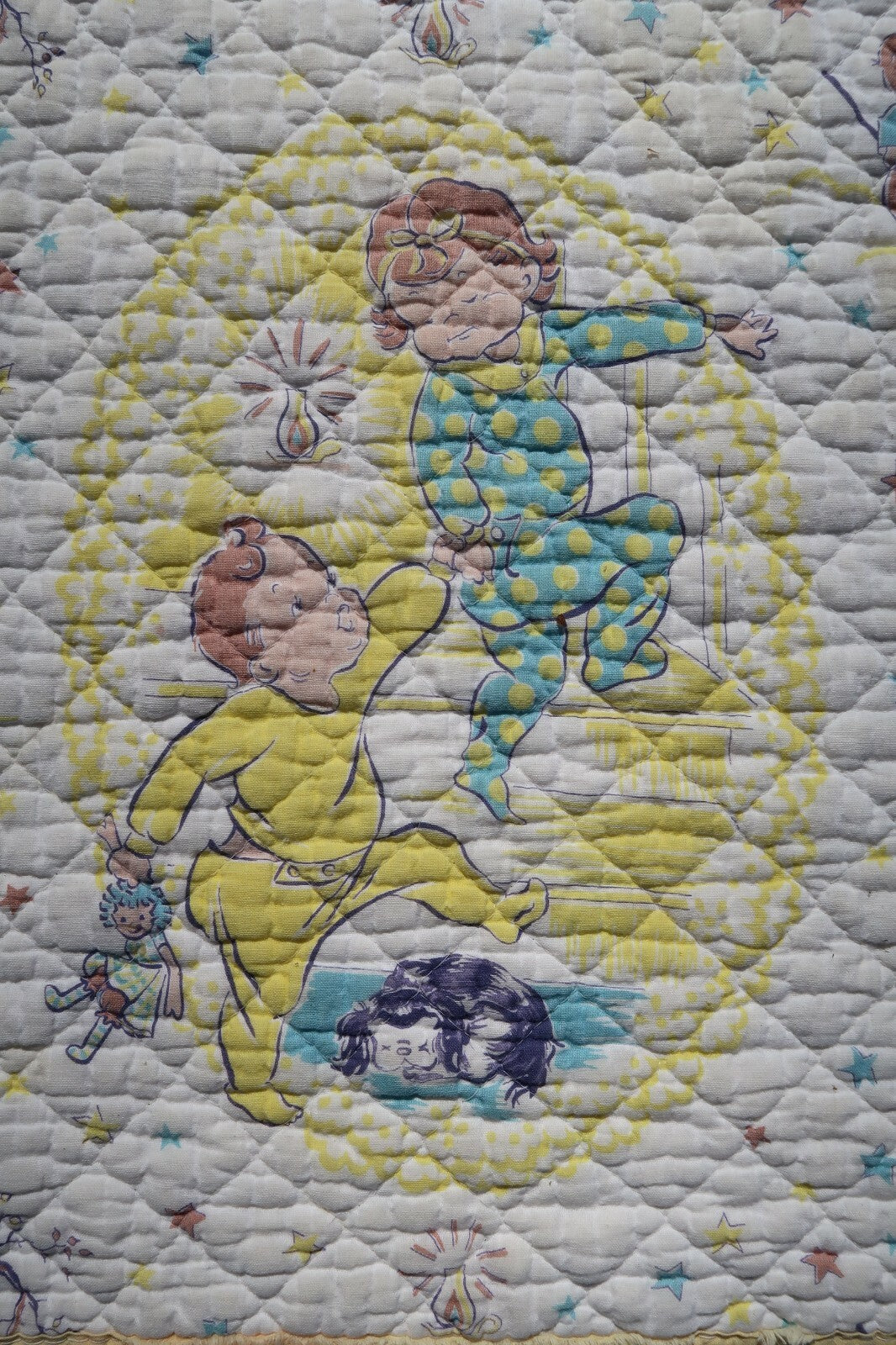 Vintage Quilted Baby Blanket 1950s  Baby's Wonderland 100% Cotton 34" x 46"