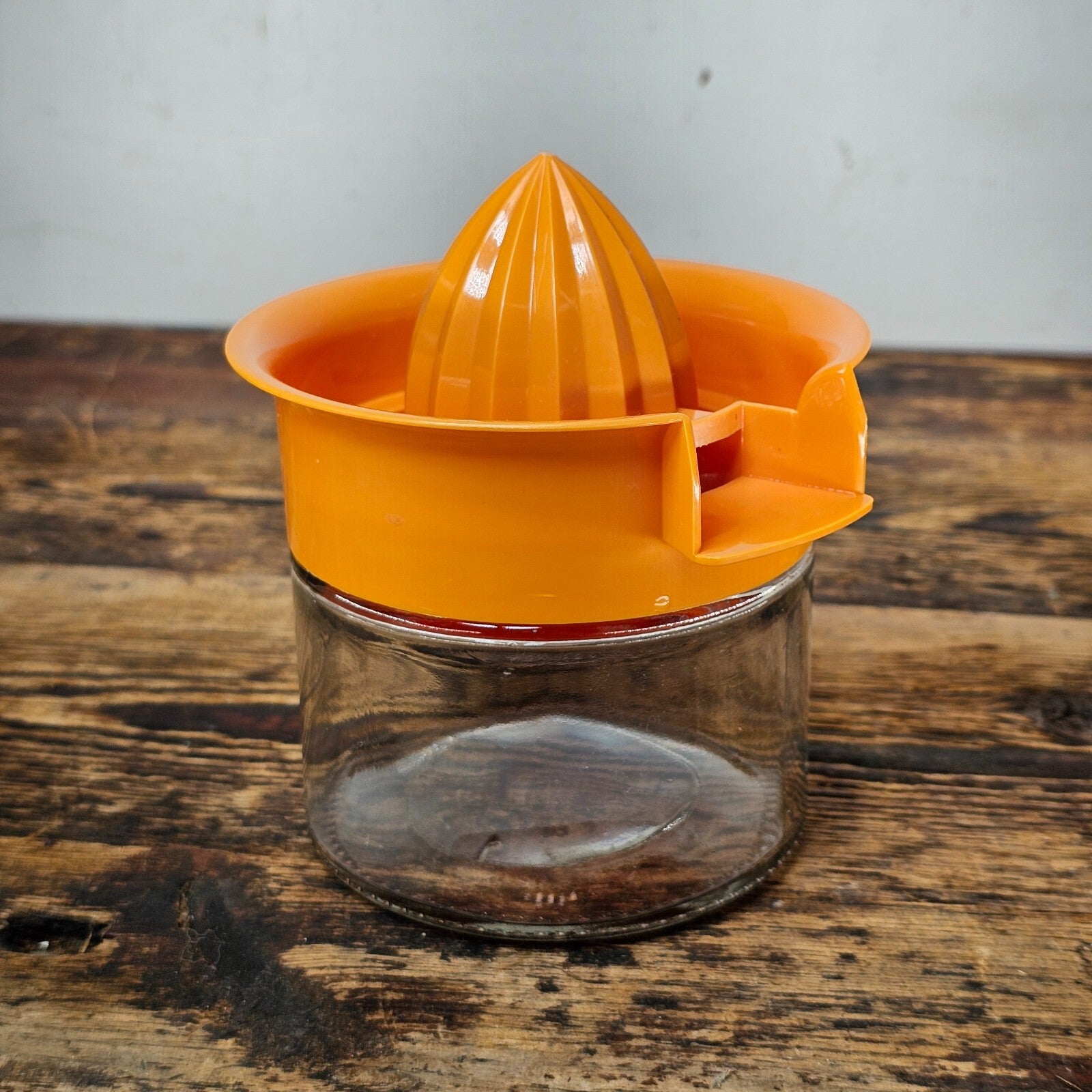 Vintage Gemco Citrus Reamer Hand Juicer with Orange Plastic Top Glass Bottom