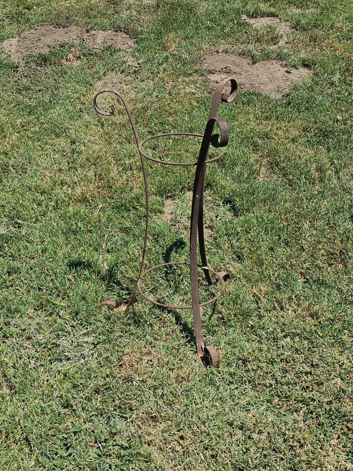 Spanish Revival Style Metal Scroll Planter Holder Stand 26.5" H