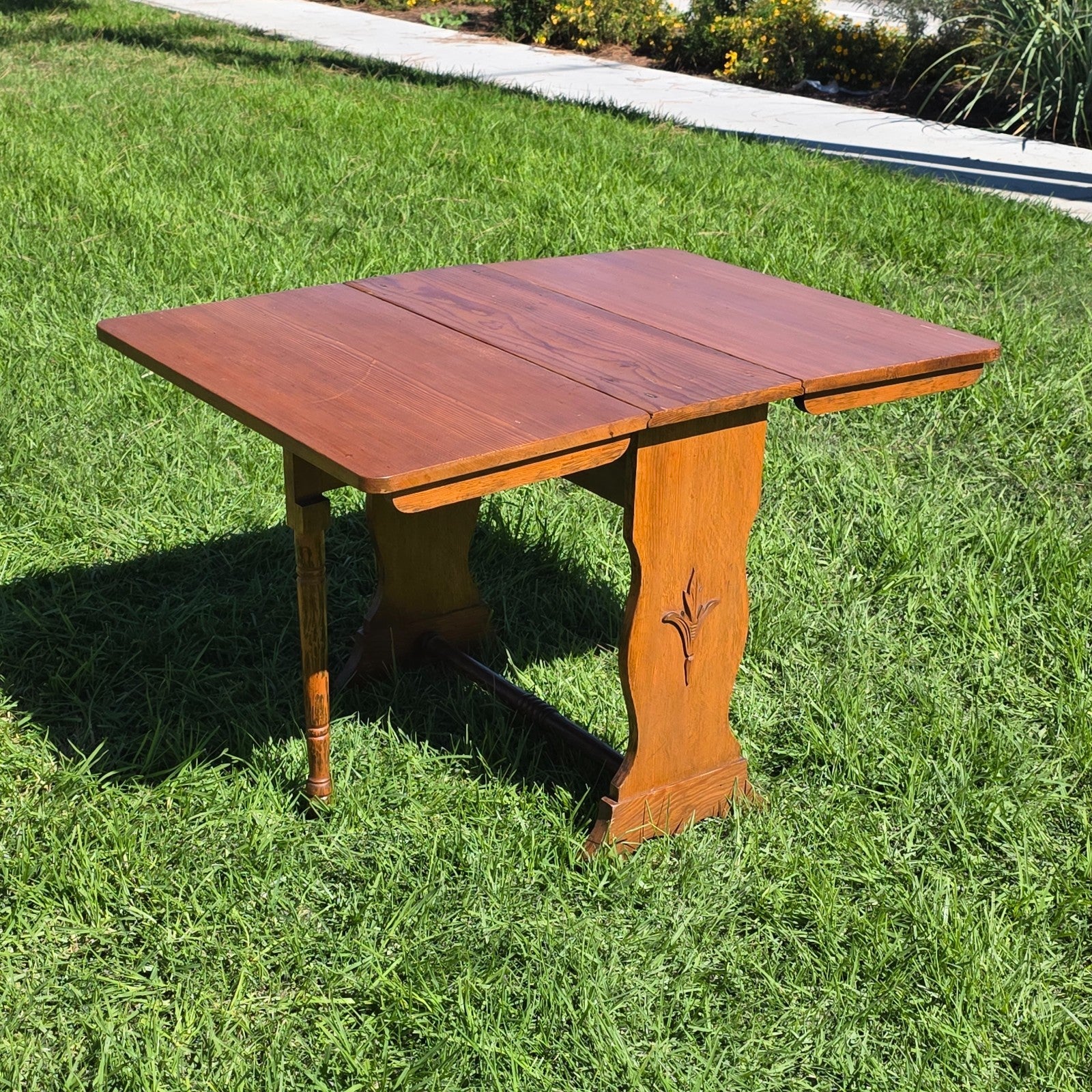 Arts & Crafts / Mission Style Drop Leaf Table Solid Pine & Oak Hand Carved c1930
