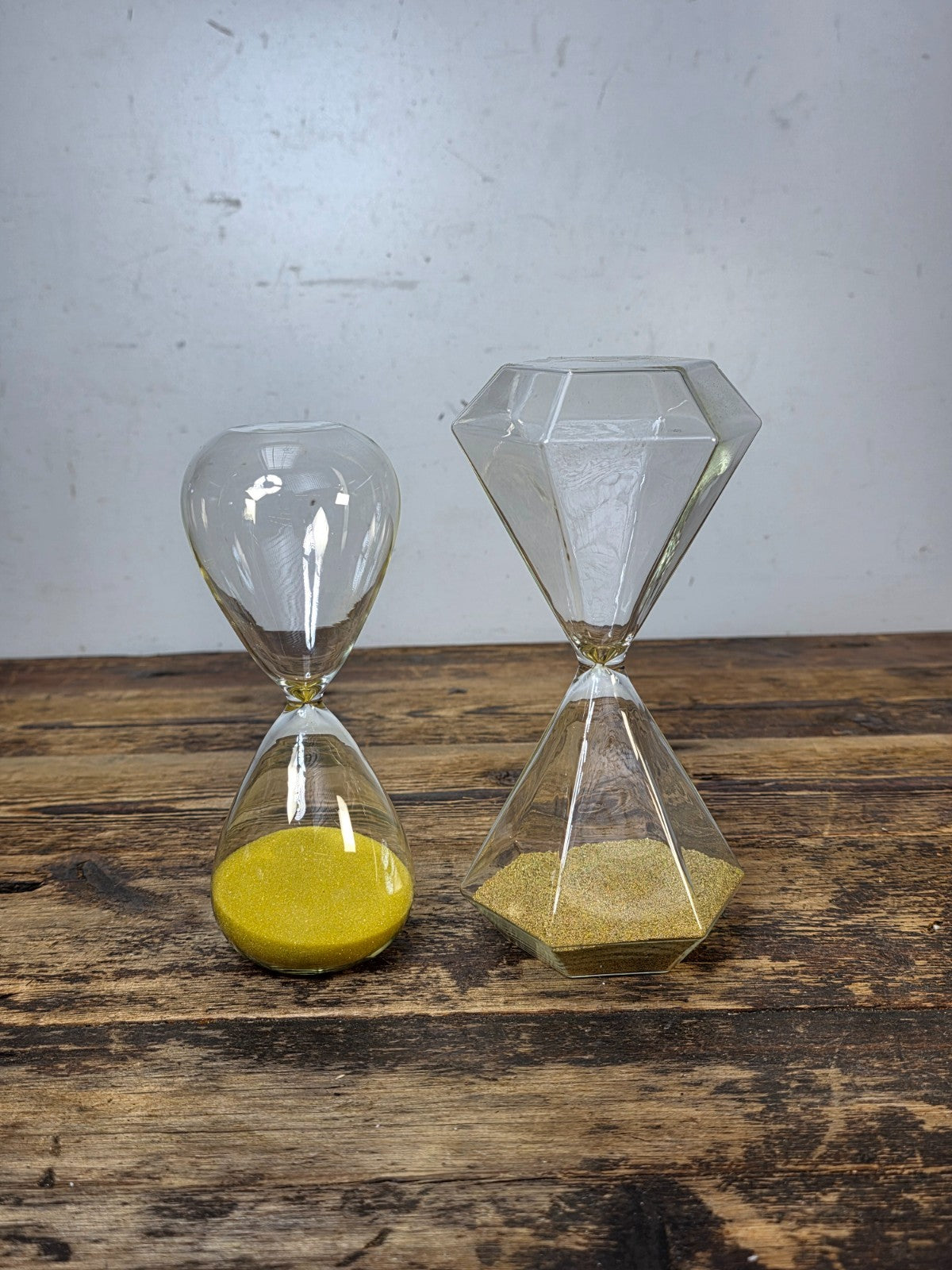 Set of 2 Glass Hourglasses - 5Min & 10Min Decorative Sand Timers