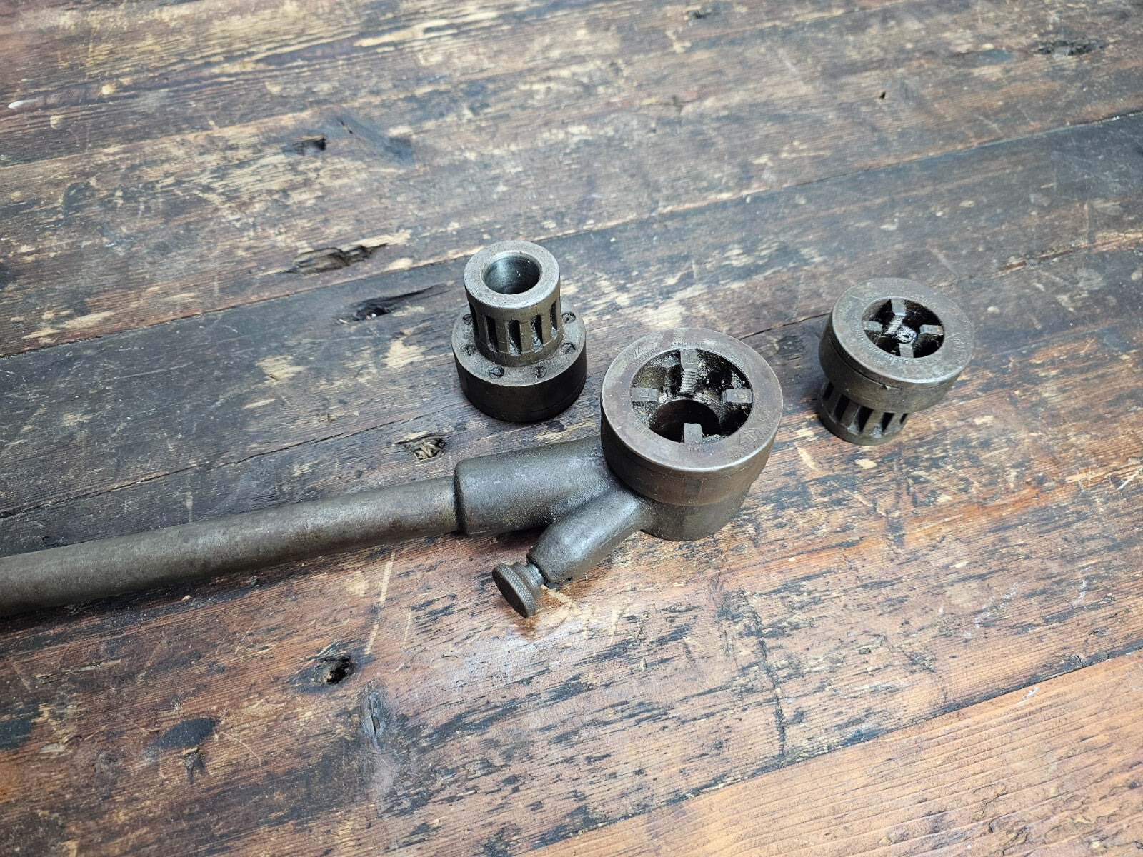 Toledo Pipe Threading Machine Co. with 3 Dies 3/4, 1/2, 3/8" Vintage
