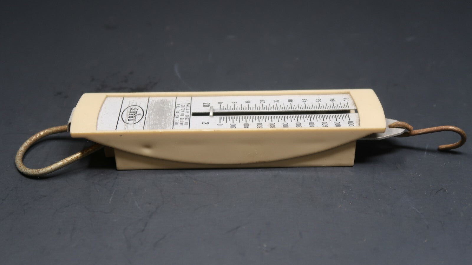 Vintage OHAUS hanging spring scale 2000 Grams 72 Ounces