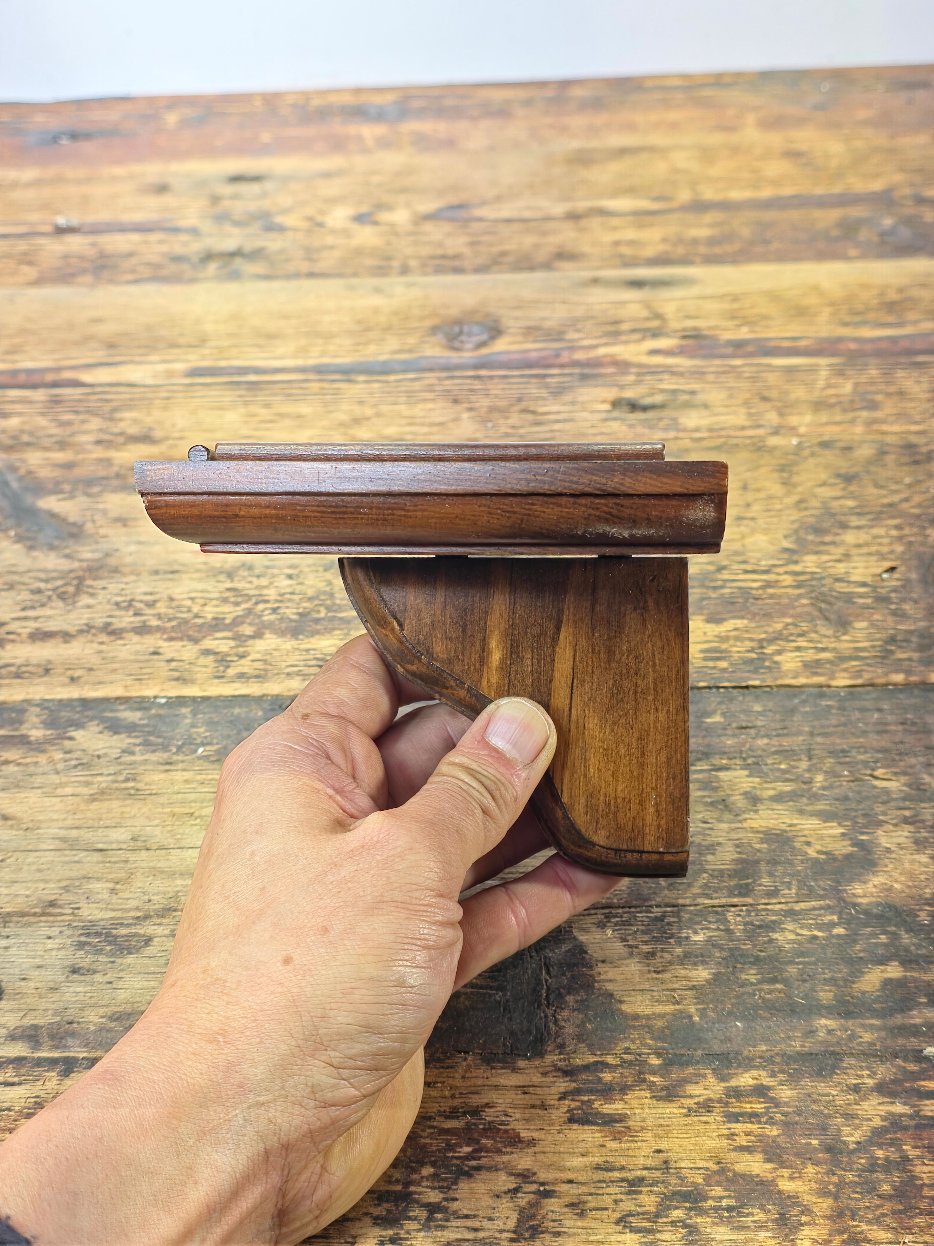 Vintage 1980s Small Wooden Wall Display Shelf - New Old Stock (NOS)