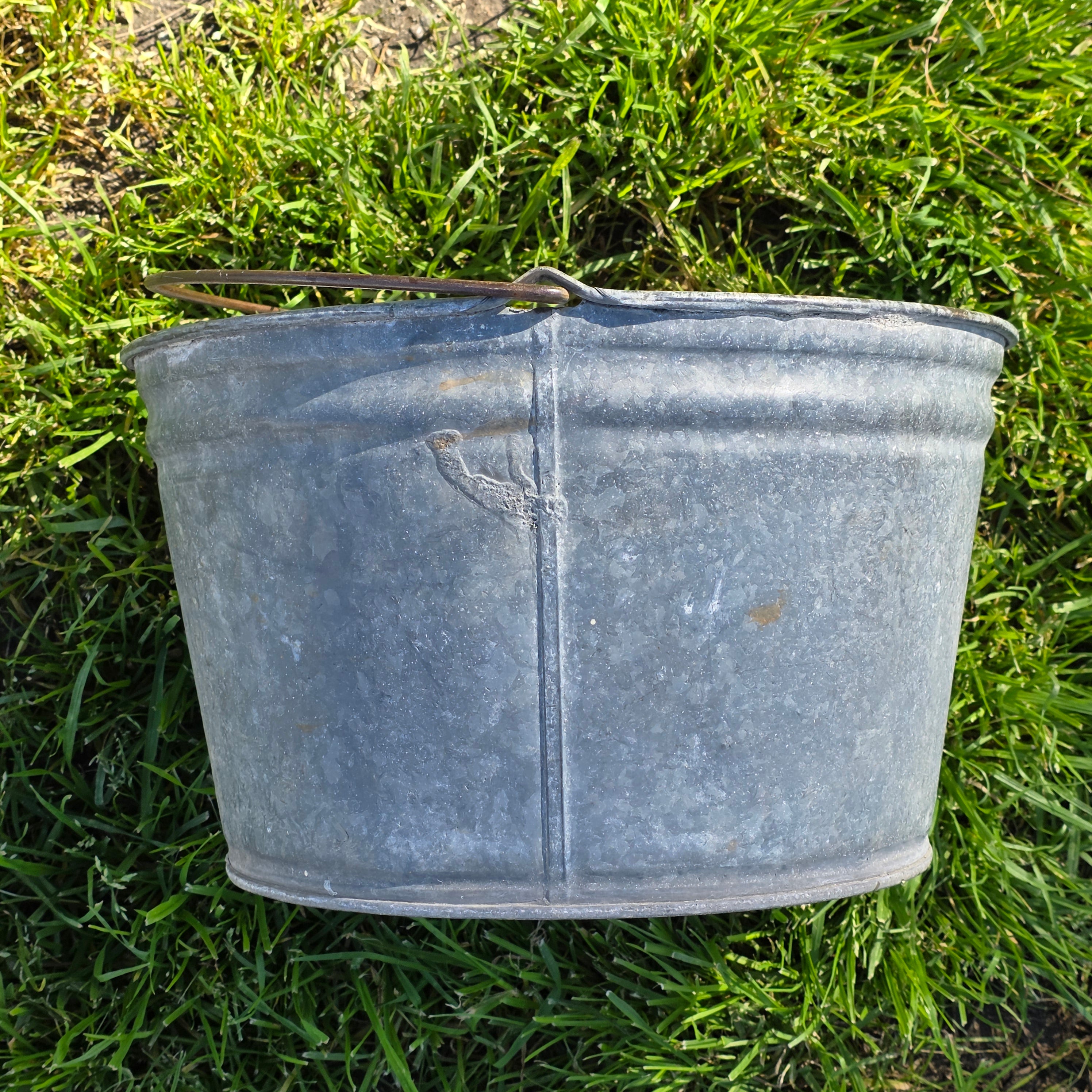 Vintage Galvanized Metal Utility Bucket - 3.5 Gallon Basin - Watertight Planter