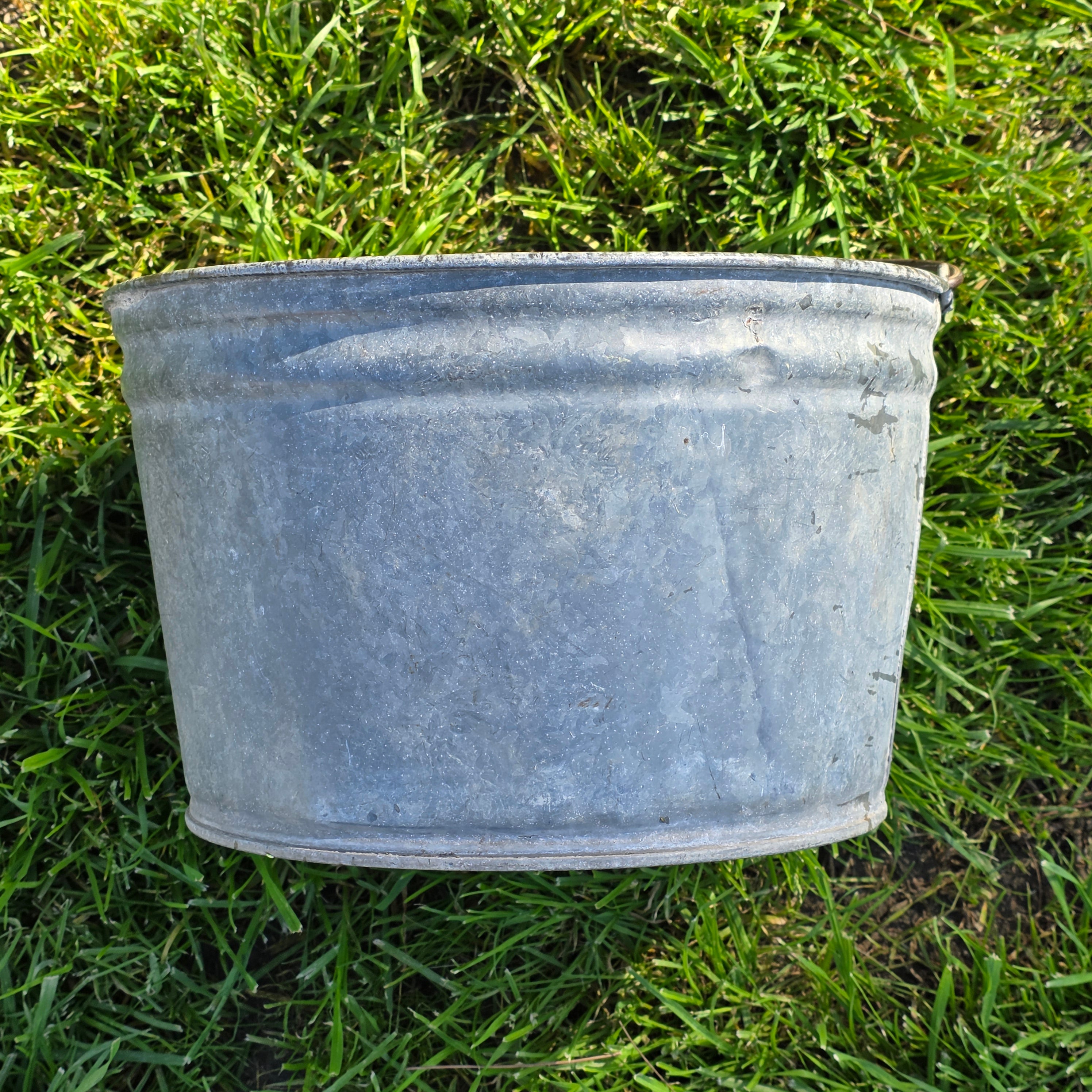 Vintage Galvanized Metal Utility Bucket - 3.5 Gallon Basin - Watertight Planter