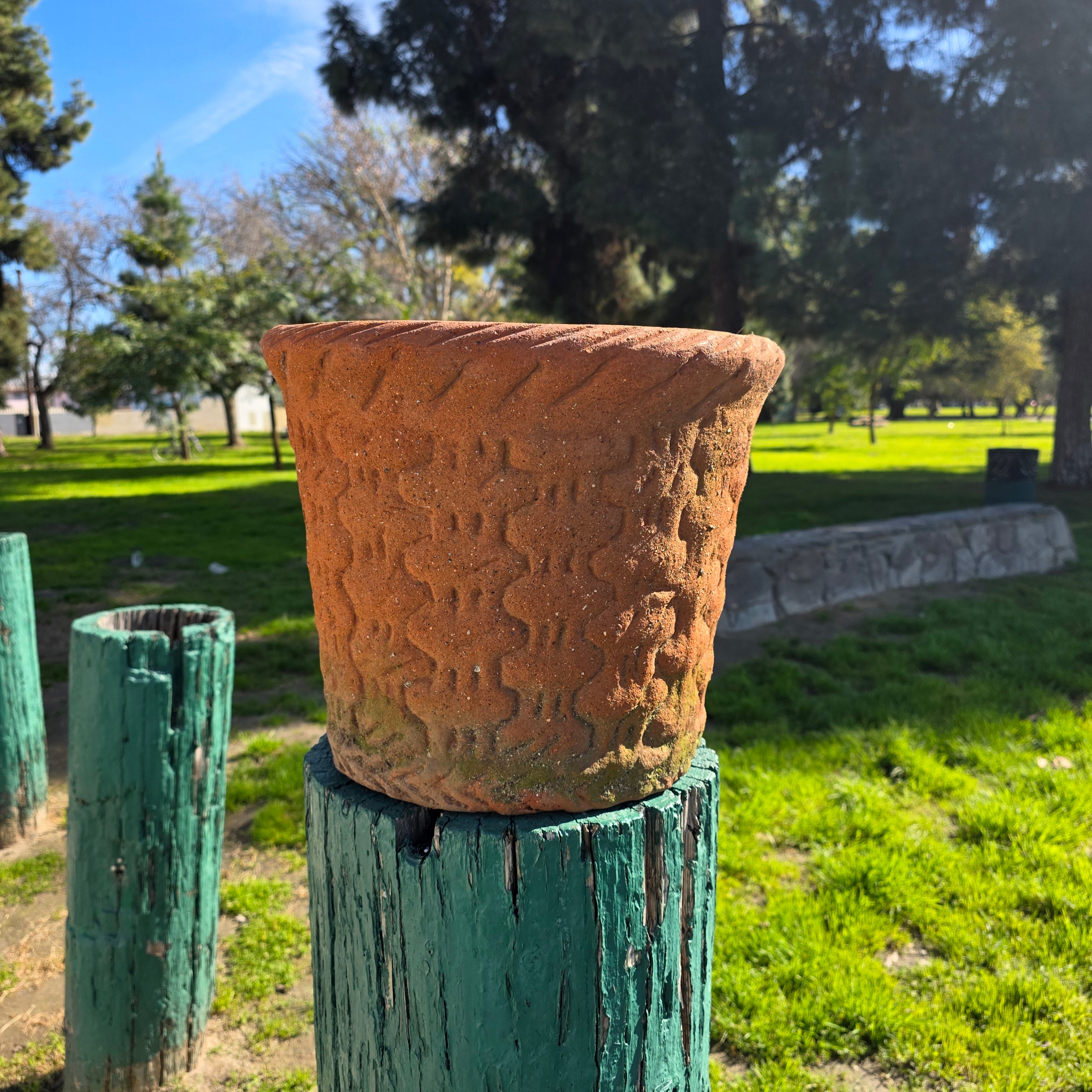 Vintage Large Terracotta Planter with Rope Edge & Relief Design - 14" Dia