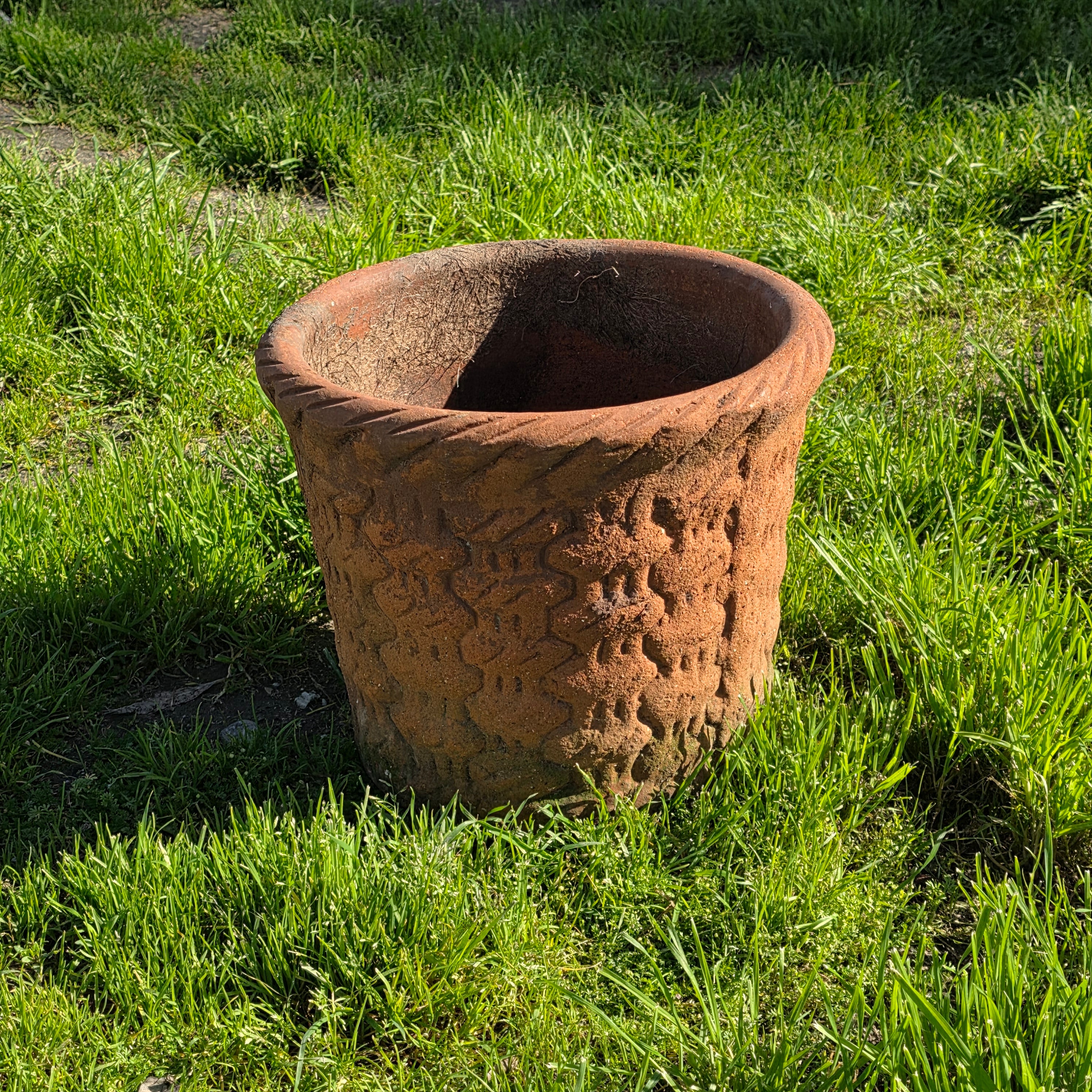 Vintage Large Terracotta Planter with Rope Edge & Relief Design - 14" Dia