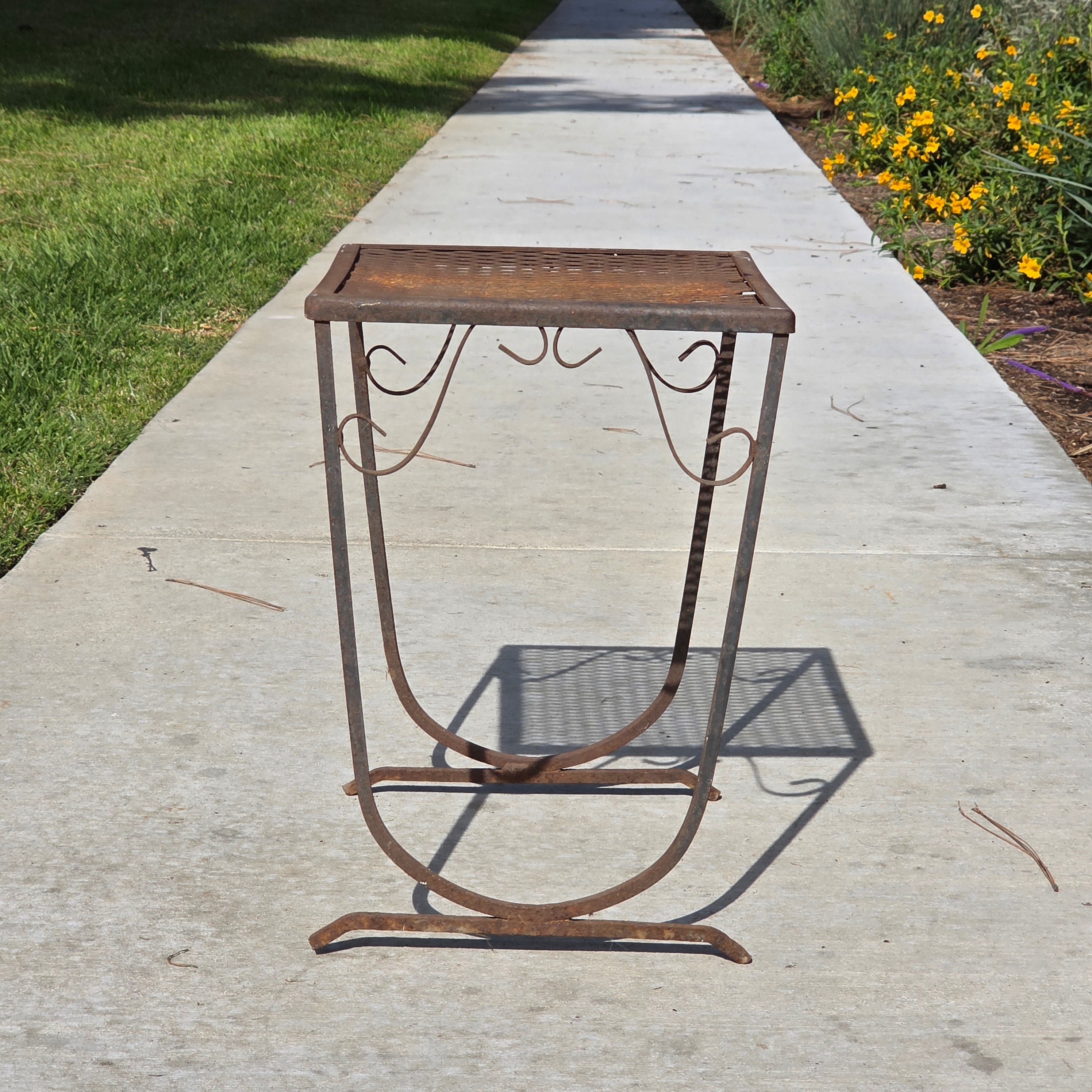 Mid-Century Modern Iron Plant Stand - In the Manner of John Salterini