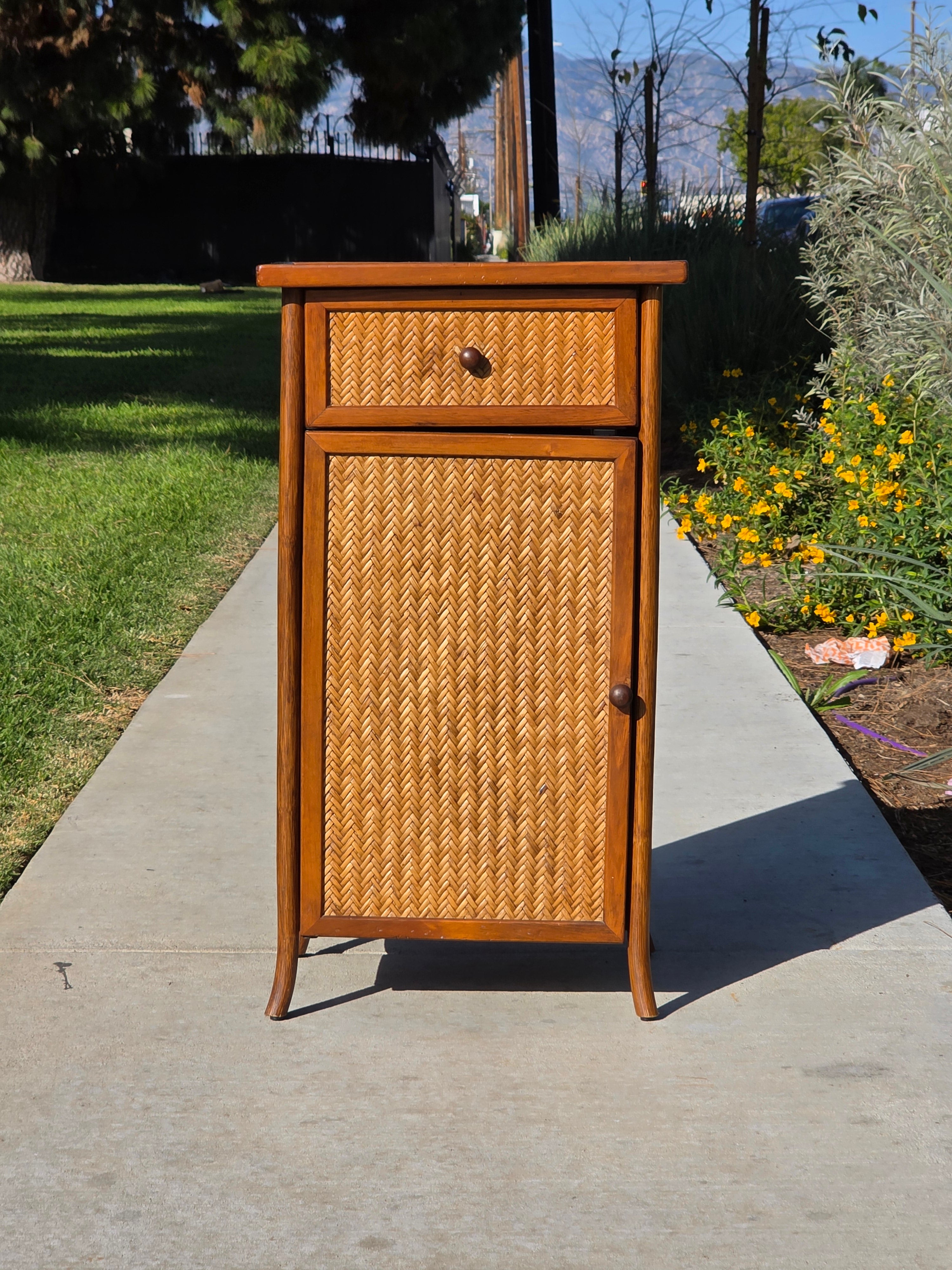 Vintage Wooden Single-Drawer Cabinet / Slim Accent Nightstand 32"H