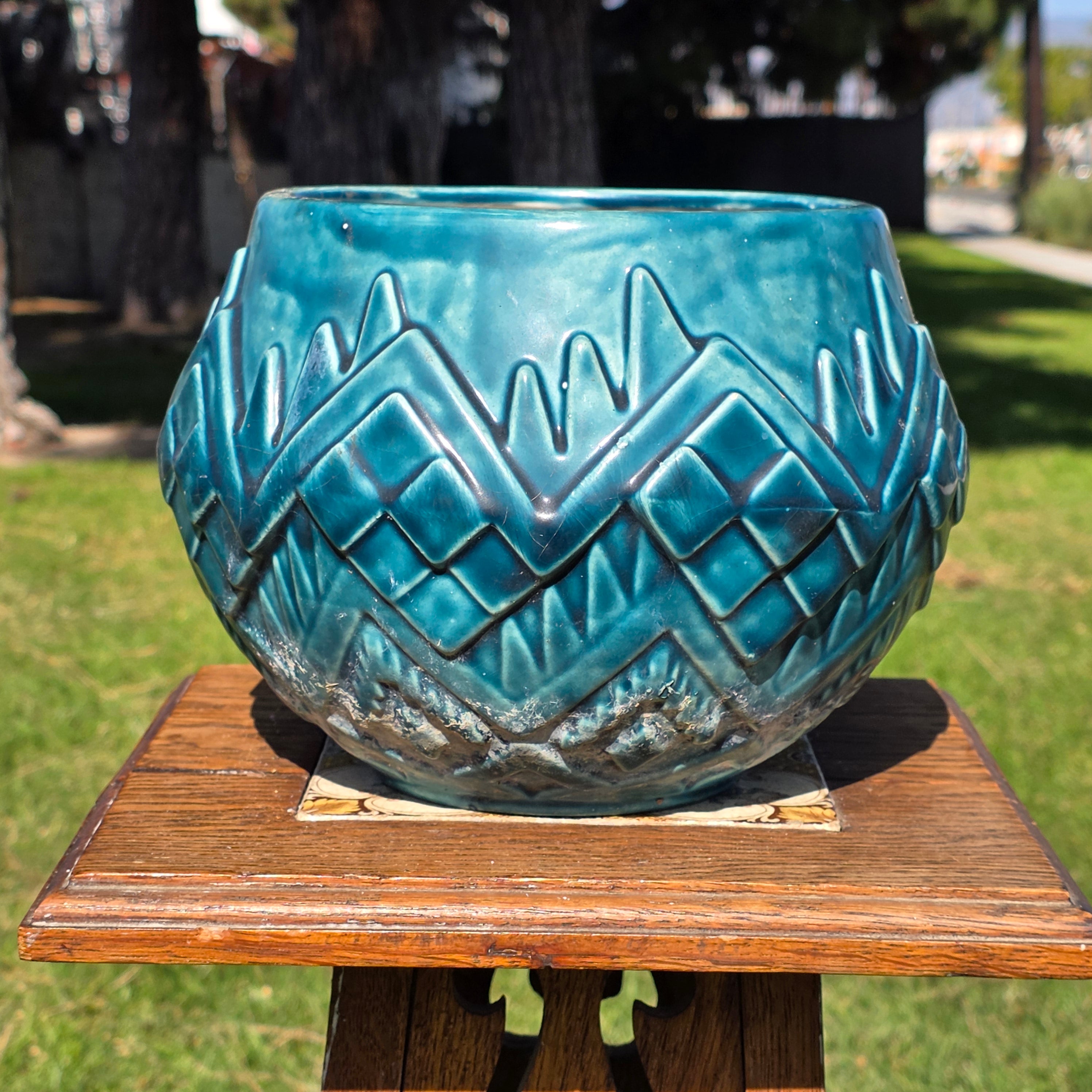 9" Atlantic Mold Style Southwestern Ceramic Planter - Vibrant Emerald Turquoise