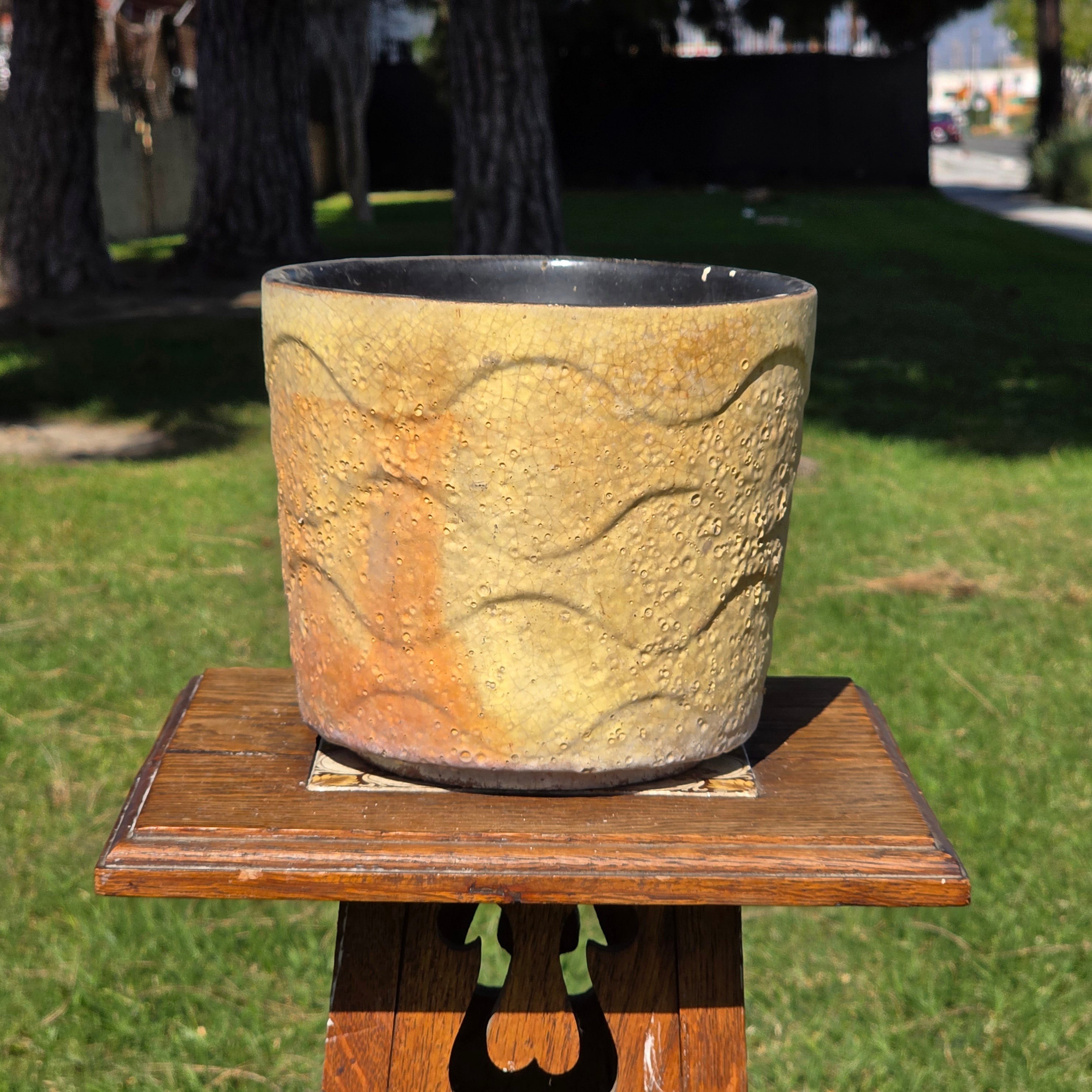 Vintage FP21 USA Studio Pottery Planter Lava Glaze Yellow Wave Pattern 6.75"H