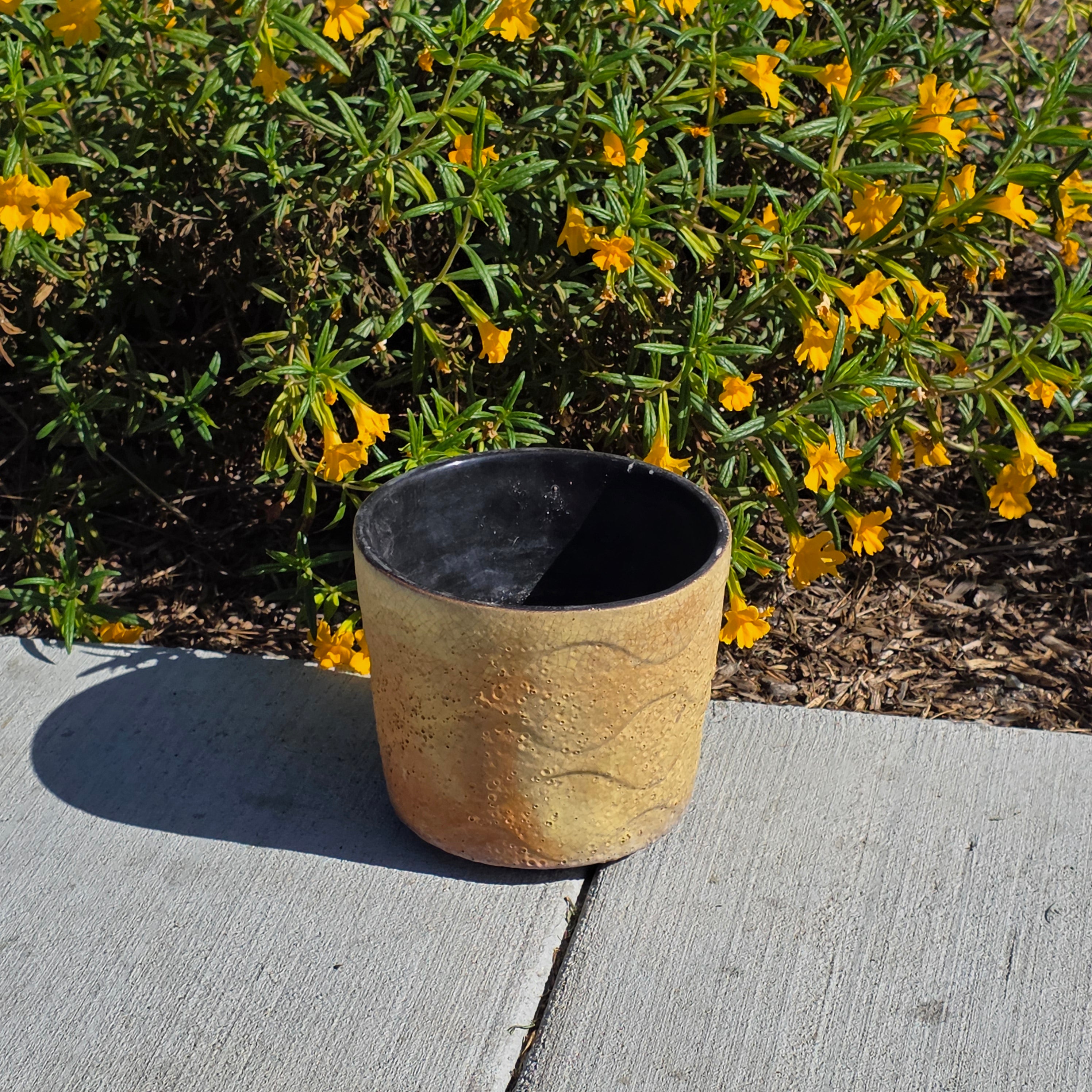 Vintage FP21 USA Studio Pottery Planter Lava Glaze Yellow Wave Pattern 6.75"H