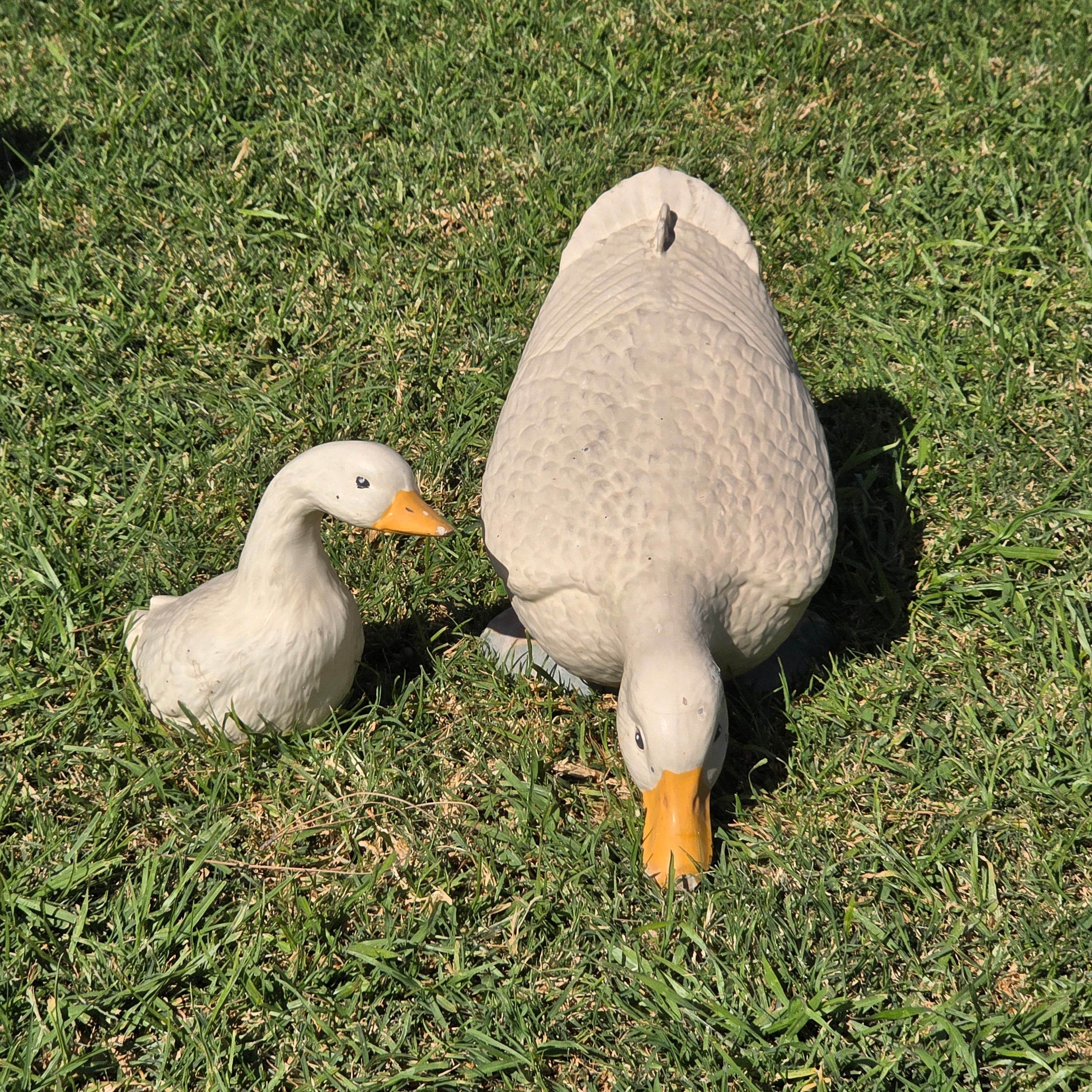 Vintage Style White Goose Garden Decor Figurines - Set of 2 (Early 2000s)