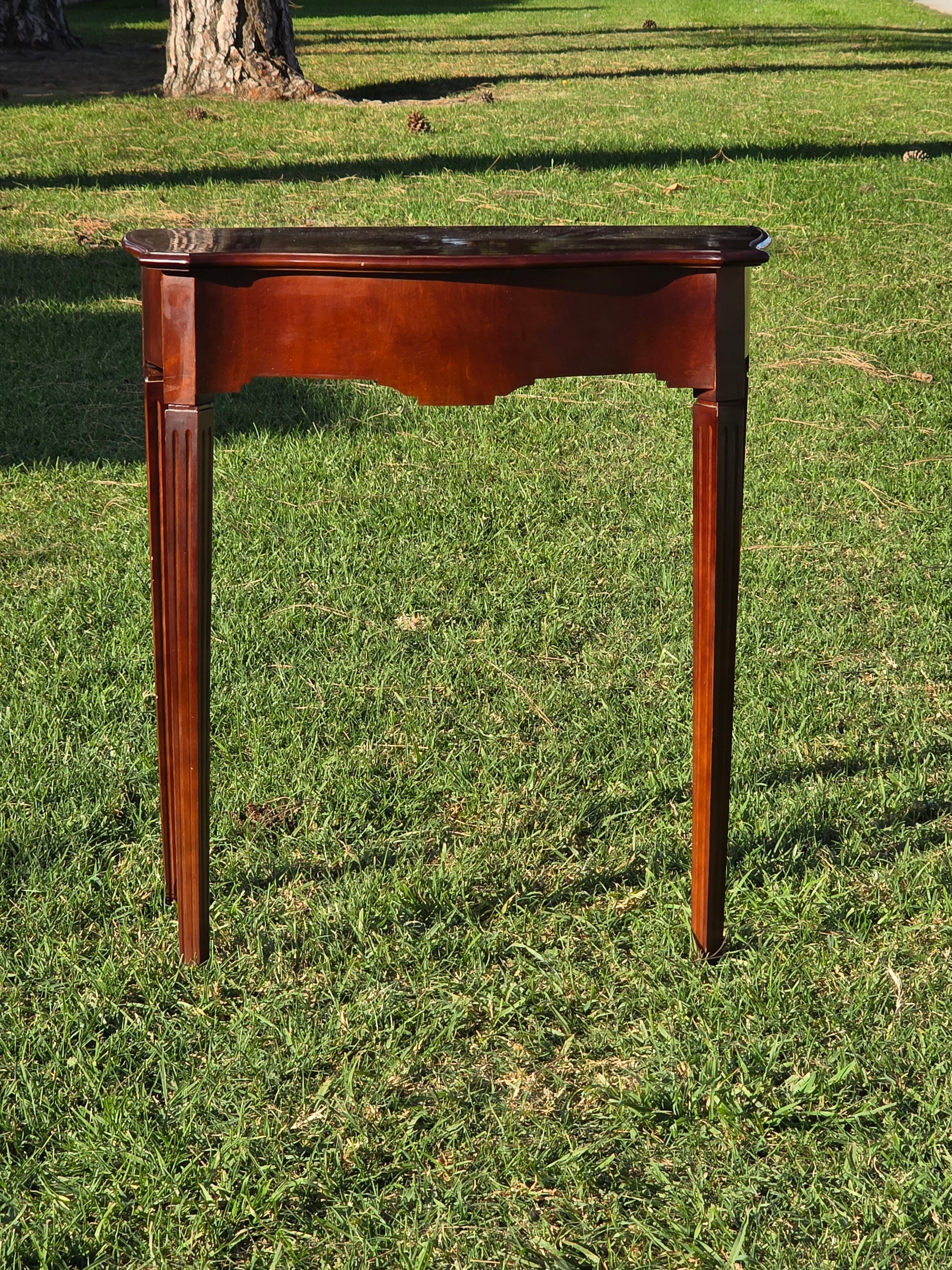 Vintage Bombay Company Mahogany Finish Console Table - Scalloped Top (Damage)