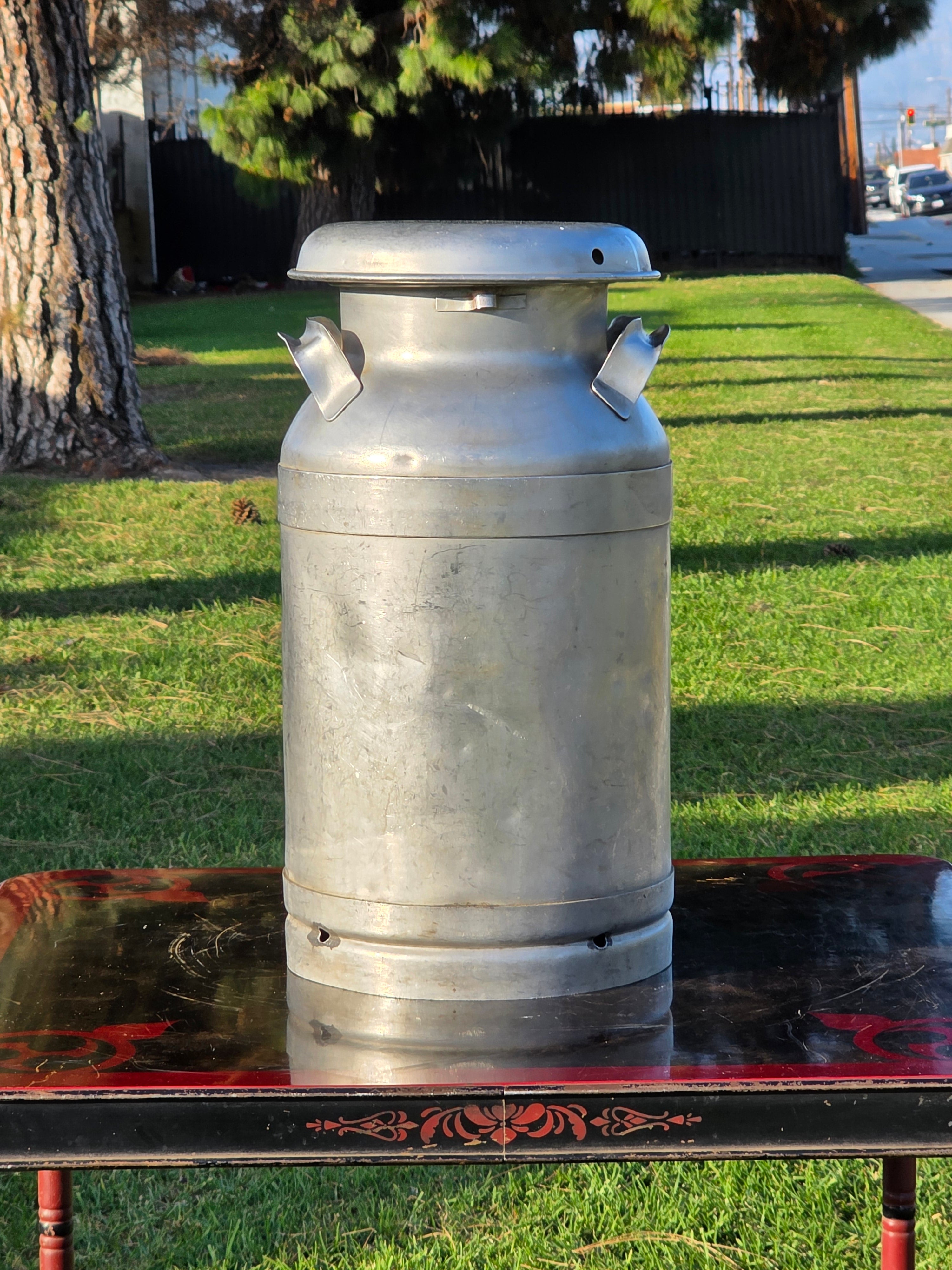 Vintage BUHL 20-Quart Heavy Duty Aluminum Milk Can with Umbrella Lid - 20" H