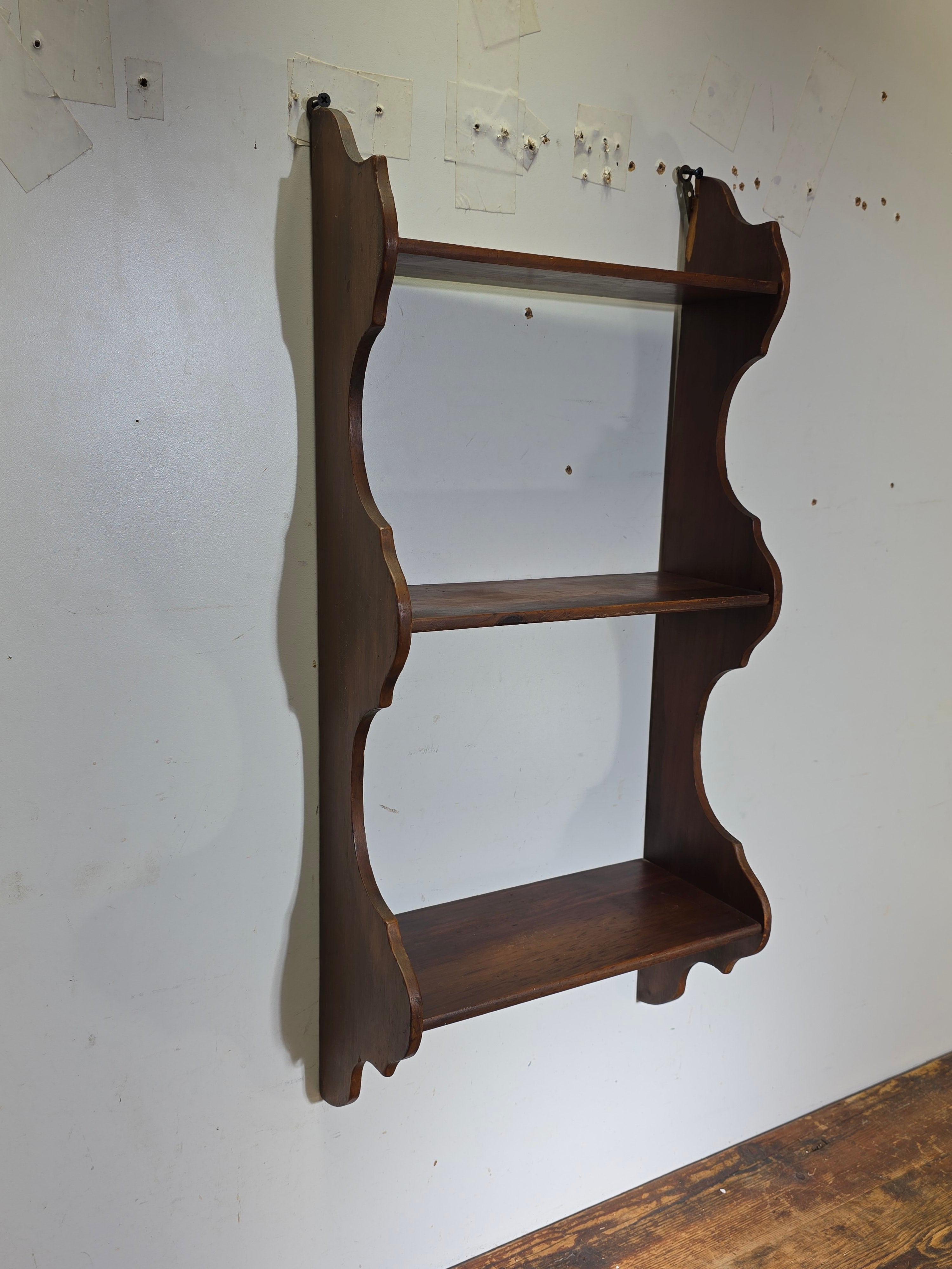 Vintage 3-Tier Wooden Wall Shelf w/ Scalloped Sides Early American Style (AS-IS)
