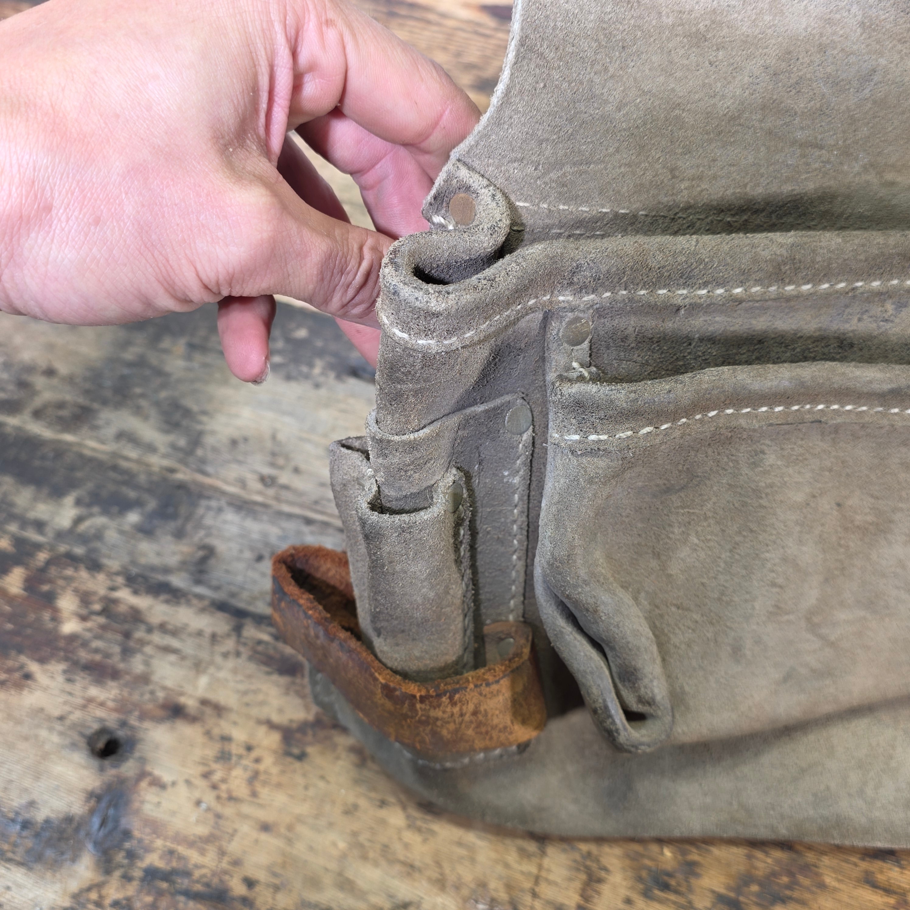 Vintage Leather Tool Pouch Suede Carpenter Pouch Belt Bag Heavy Duty Workwear
