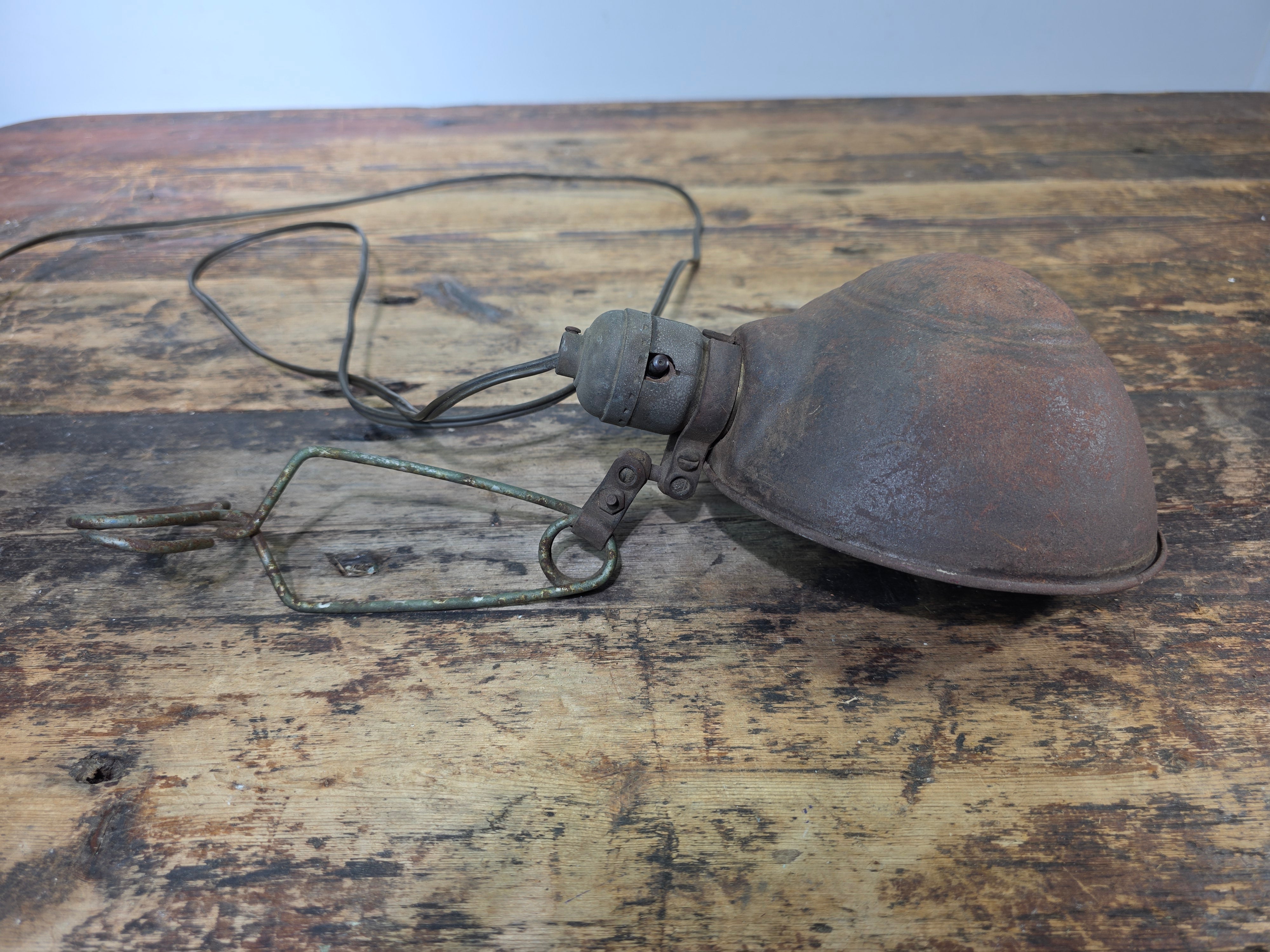 Vintage Industrial Clip On Work Light Metal Shade Clamp Lamp Garage Shop