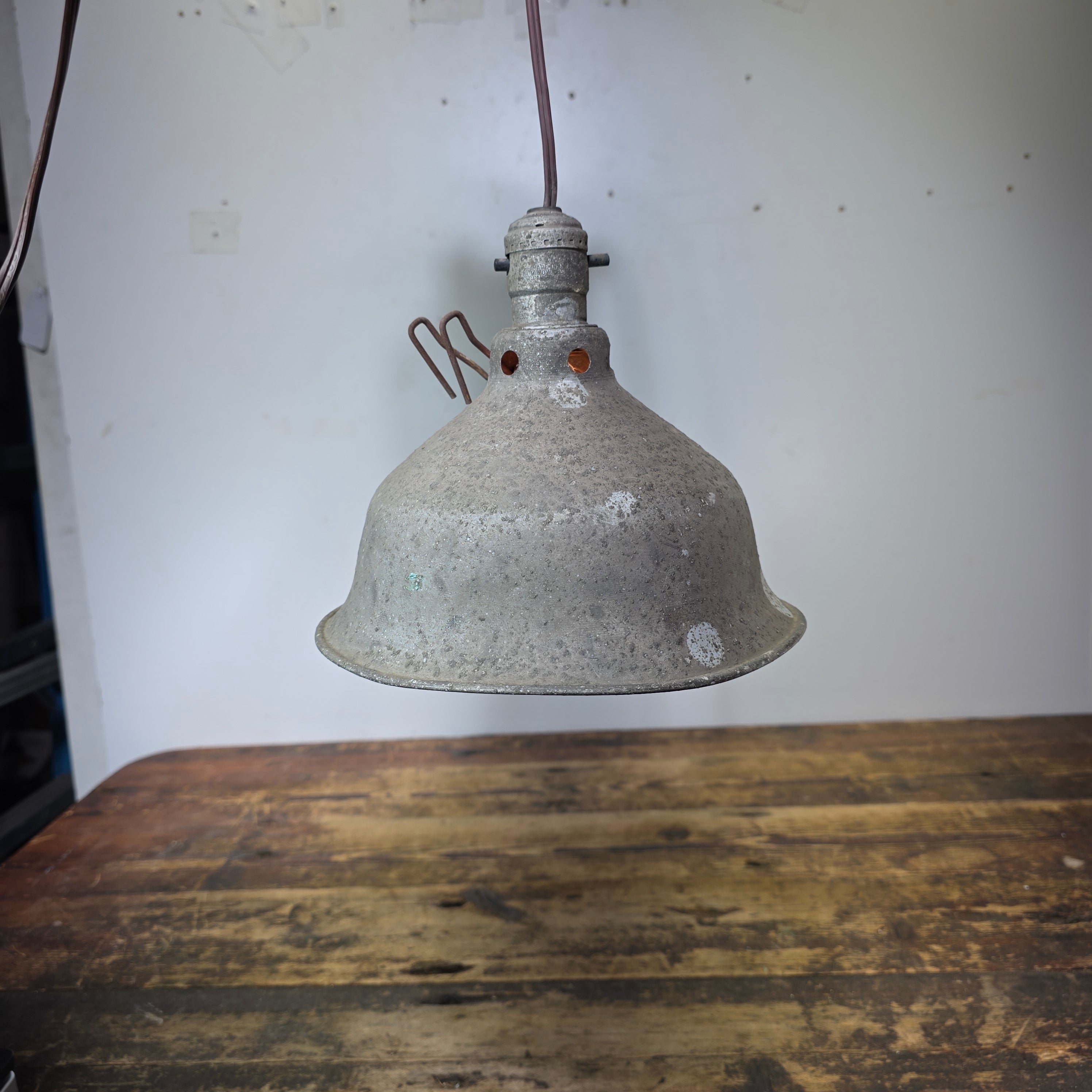 Vintage Industrial Aluminum Dome Reflector Work Light Shop Lamp Hanging Hook 50s