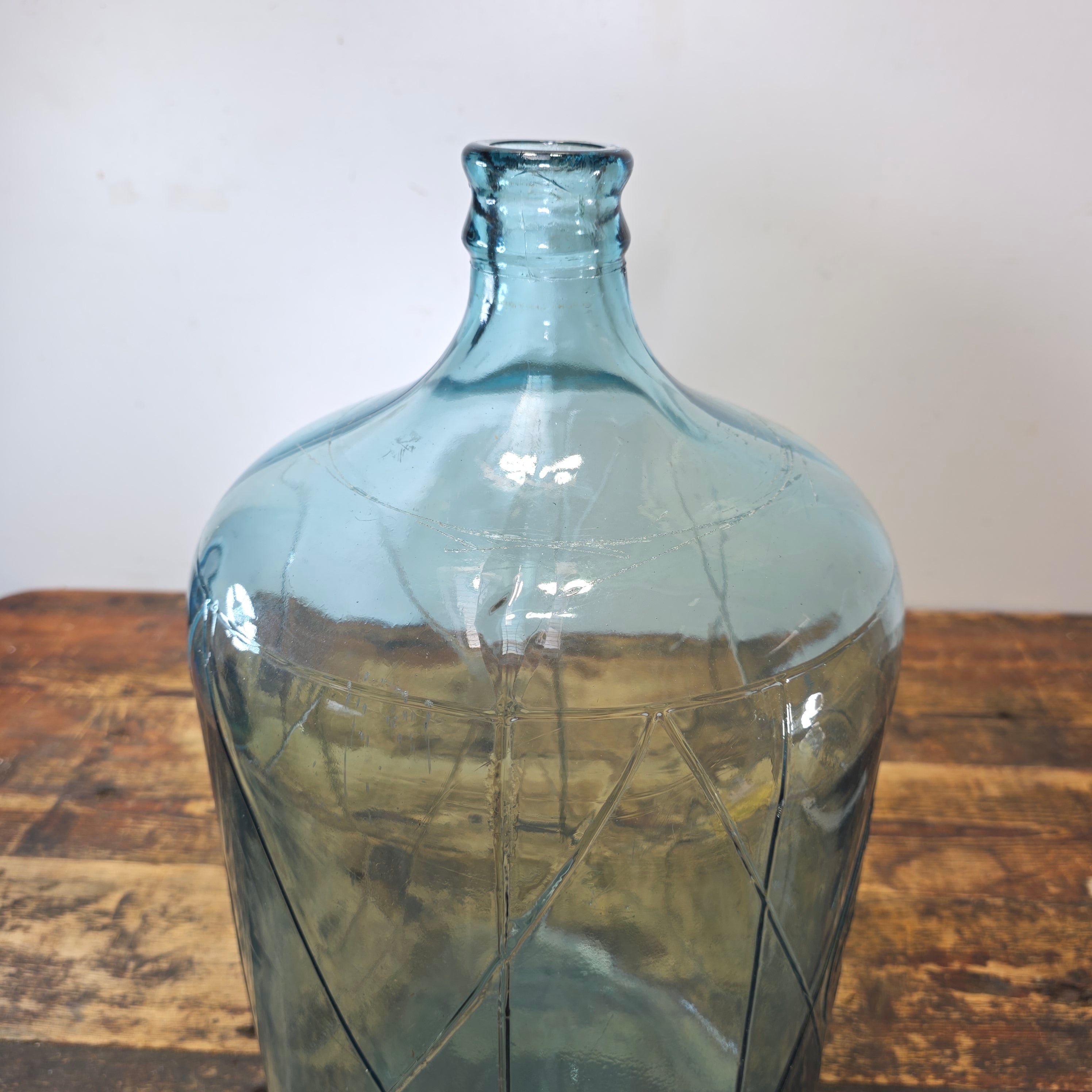 Vintage Deep Rock 5 Gallon Glass Carboy Water Bottle Diamond Embossed Aqua 76 GPD