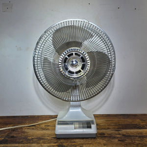 Vintage Windmere DF-12 Oscillating Desk Fan 12" 3-Speed Gray Industrial Retro