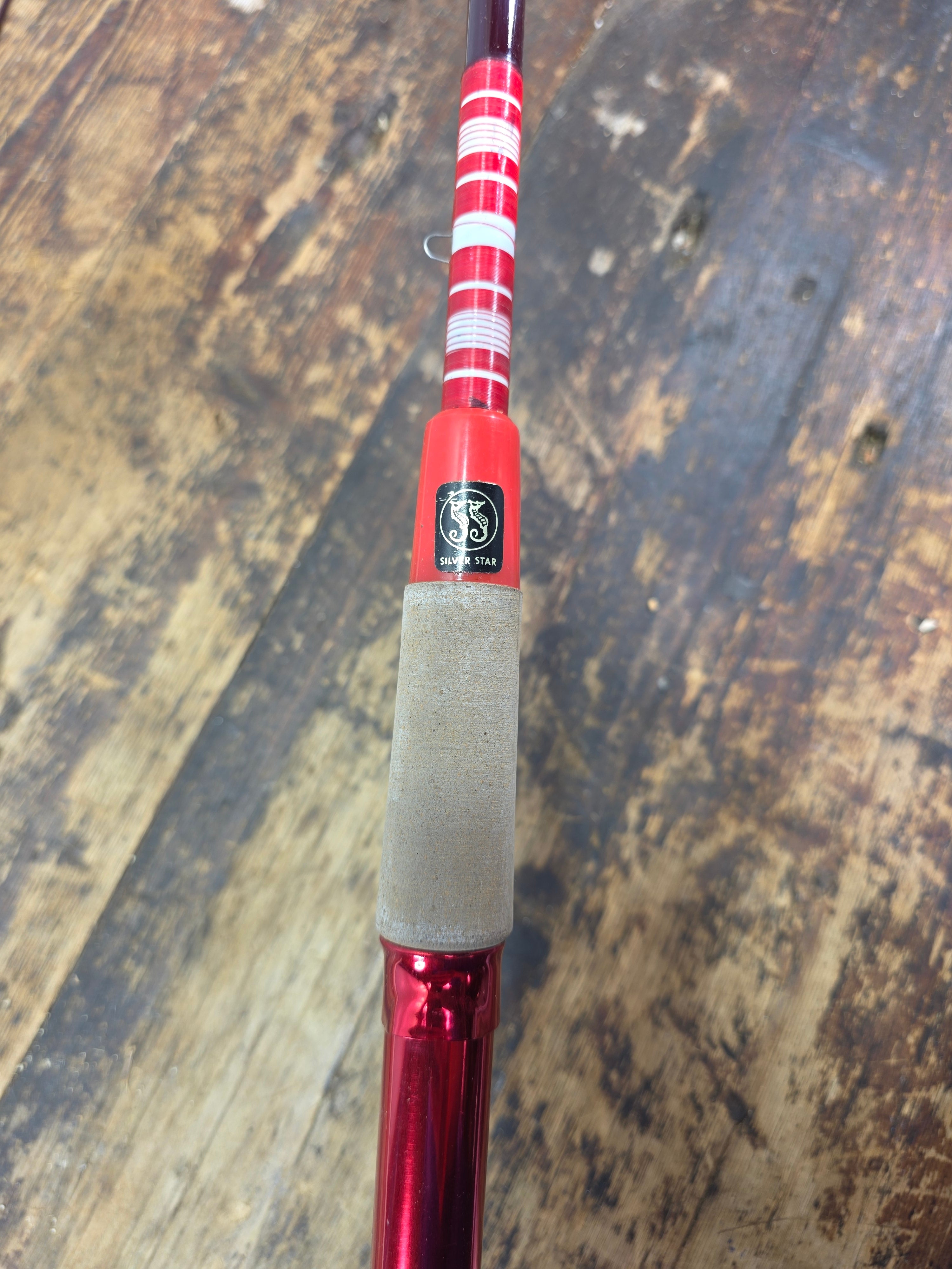 Vintage 1970s Japanese Glass Fishing Rod 7'2" 2pc Red Silver Star