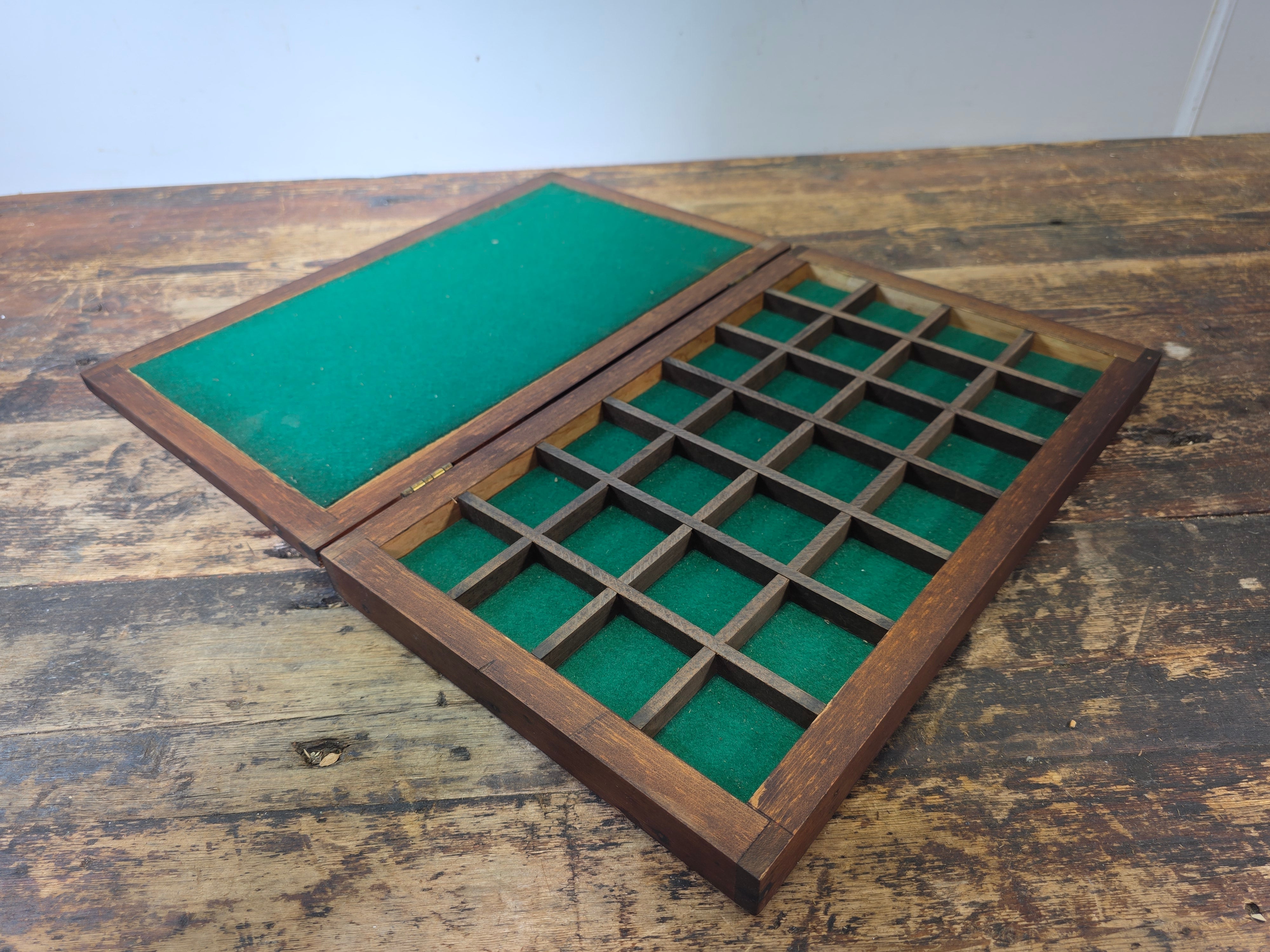 Vintage Wooden Coin Display Case 28 Compartment Grid Felt Lined Box 16"