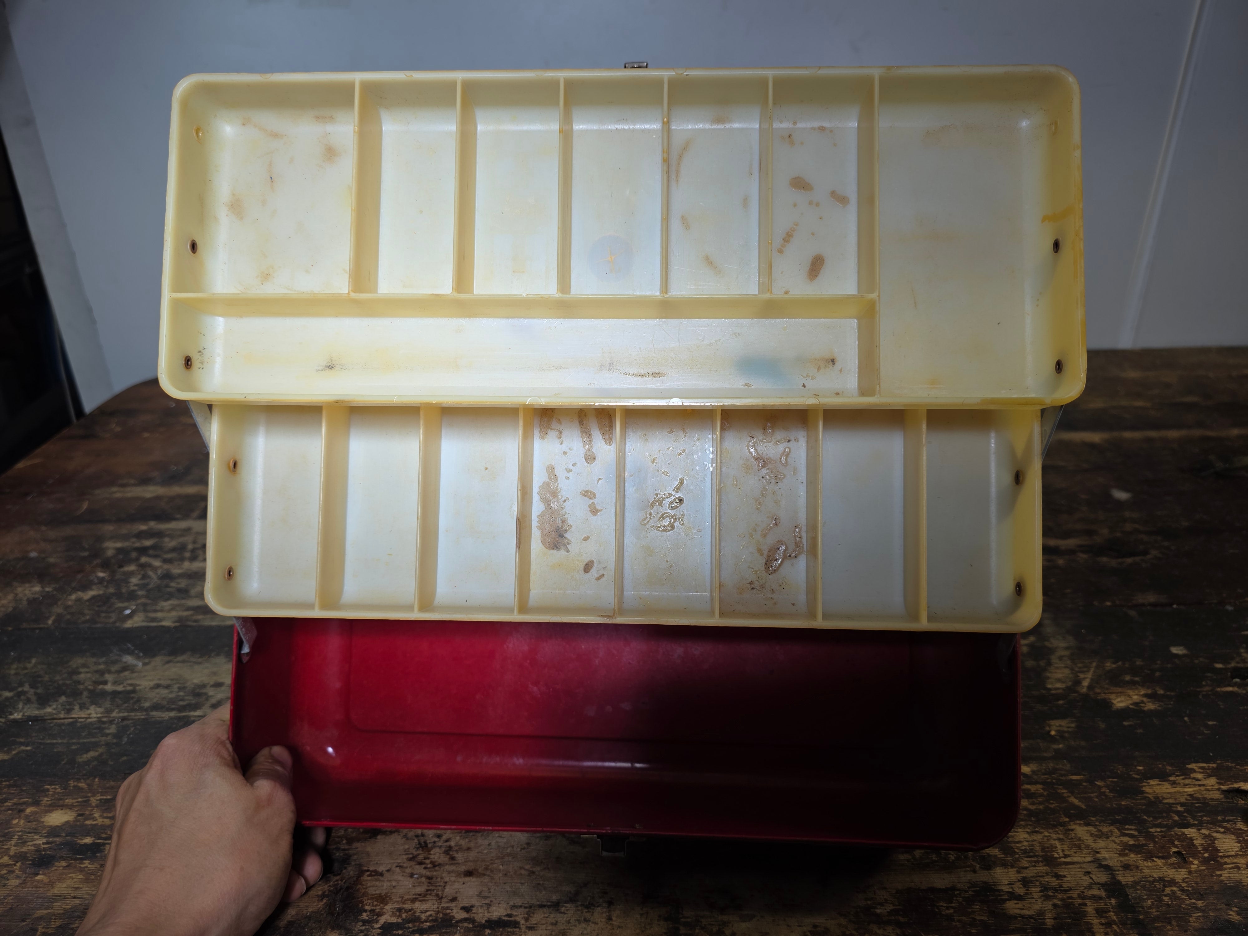 Vintage VICTOR Metal Tackle Box Red 2 Tray ATCO Lititz PA USA Fishing Tool Box