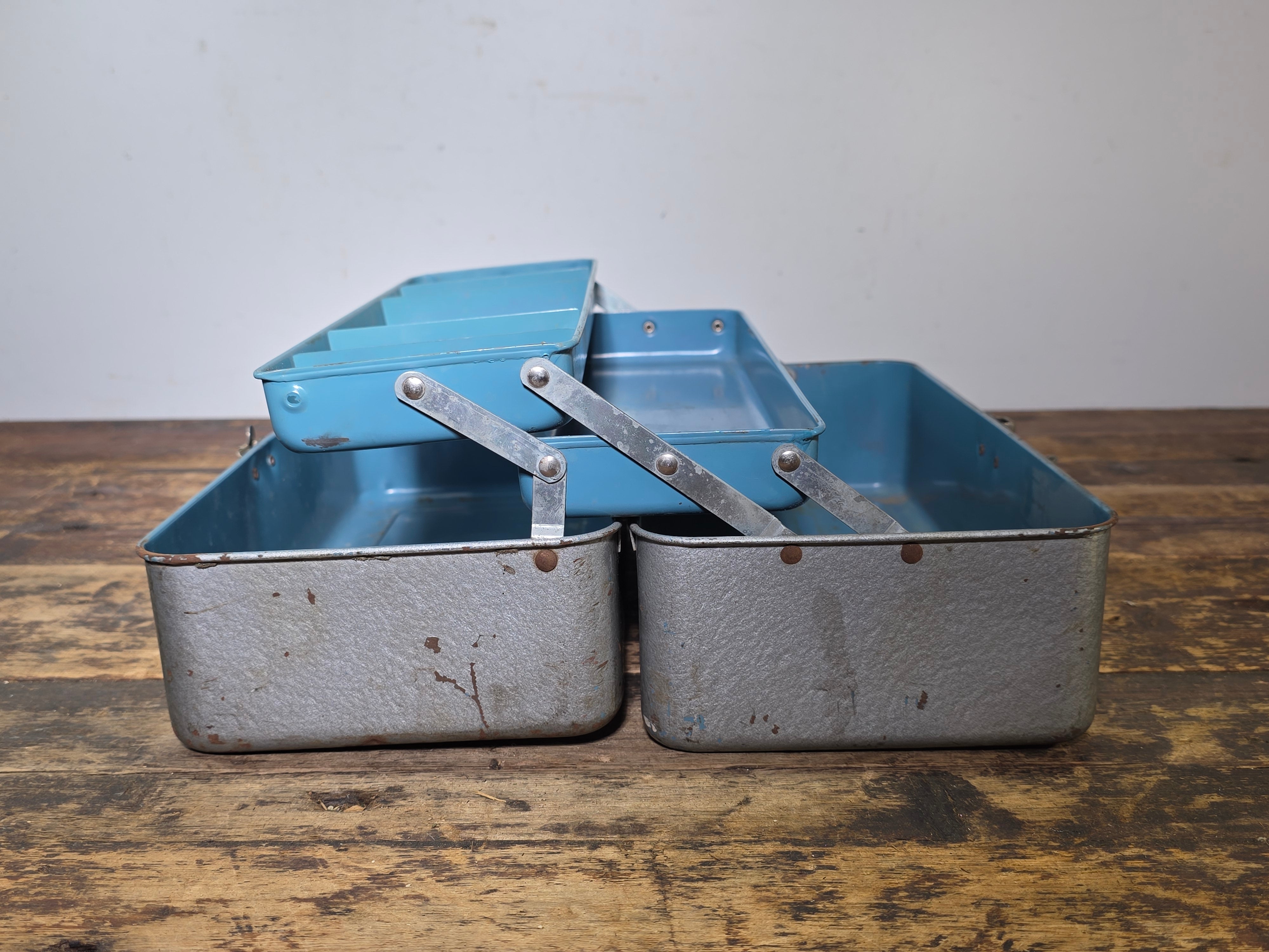 Vintage Union Utility Chest Metal Tool Box Ruler Lid Silver Blue Trays Le Roy NY