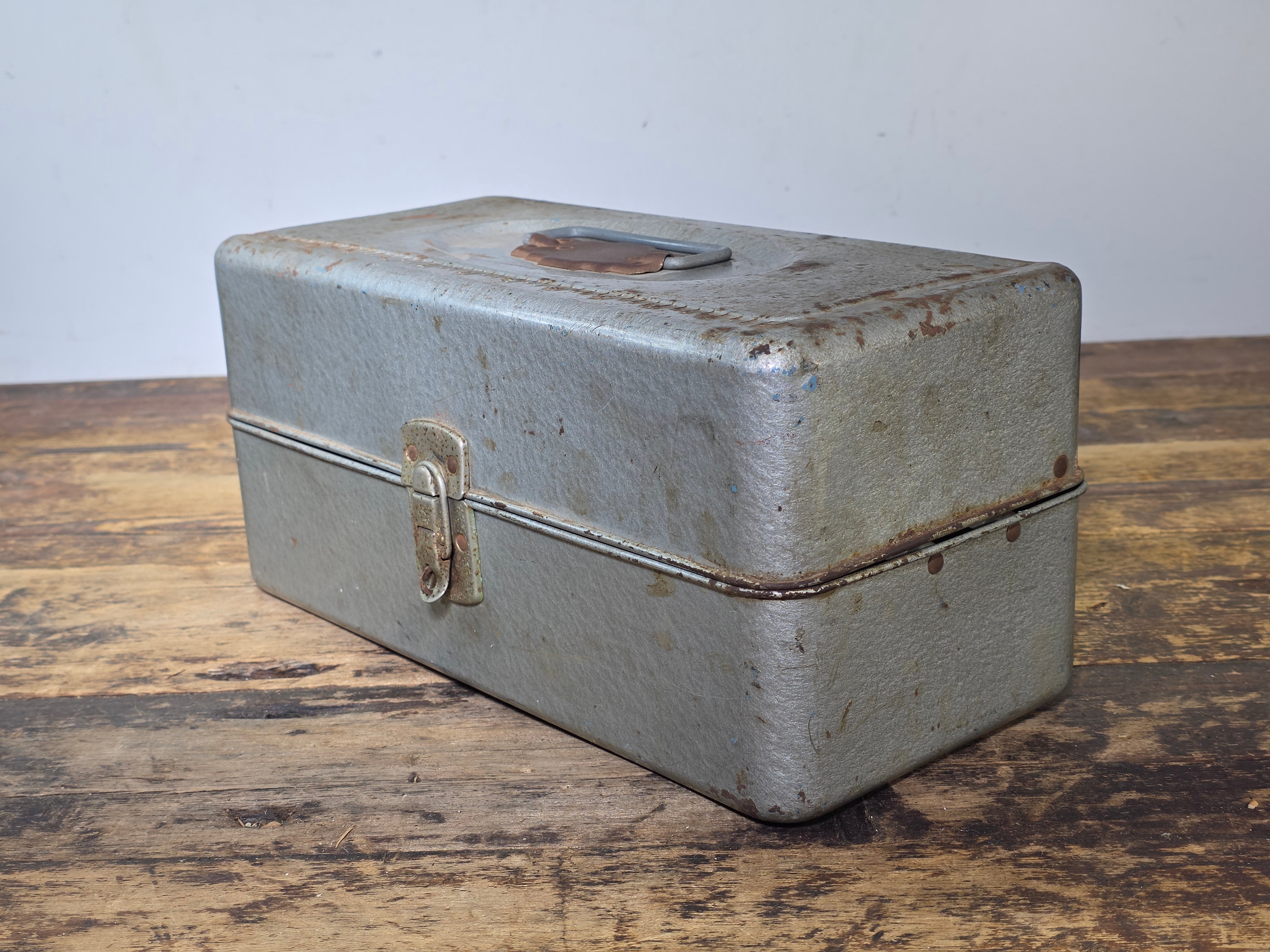 Vintage Union Utility Chest Metal Tool Box Ruler Lid Silver Blue Trays Le Roy NY