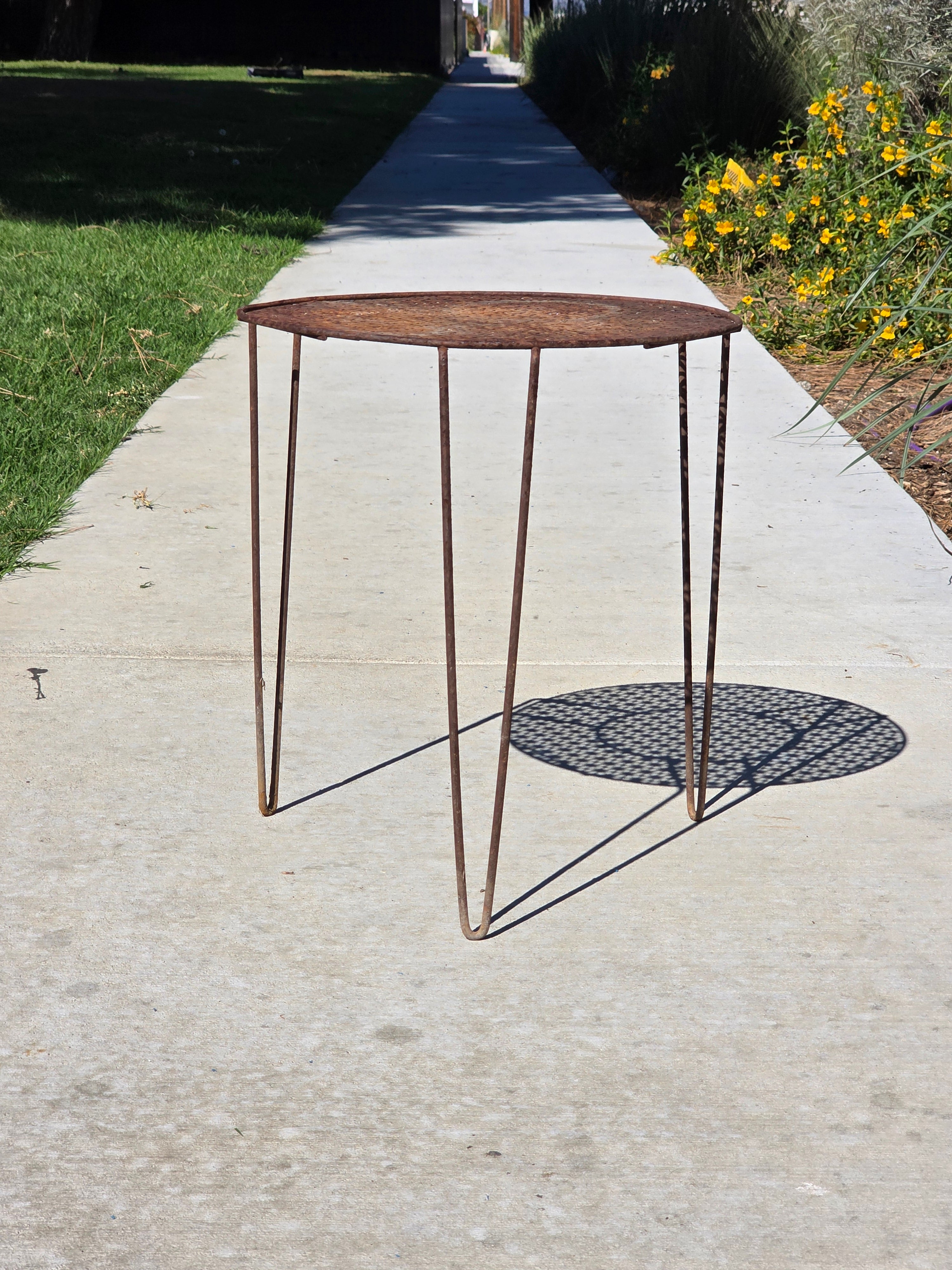 Vintage Mid Century Modern Iron Side Table 15" Mesh Plant Stand 1950s Garden