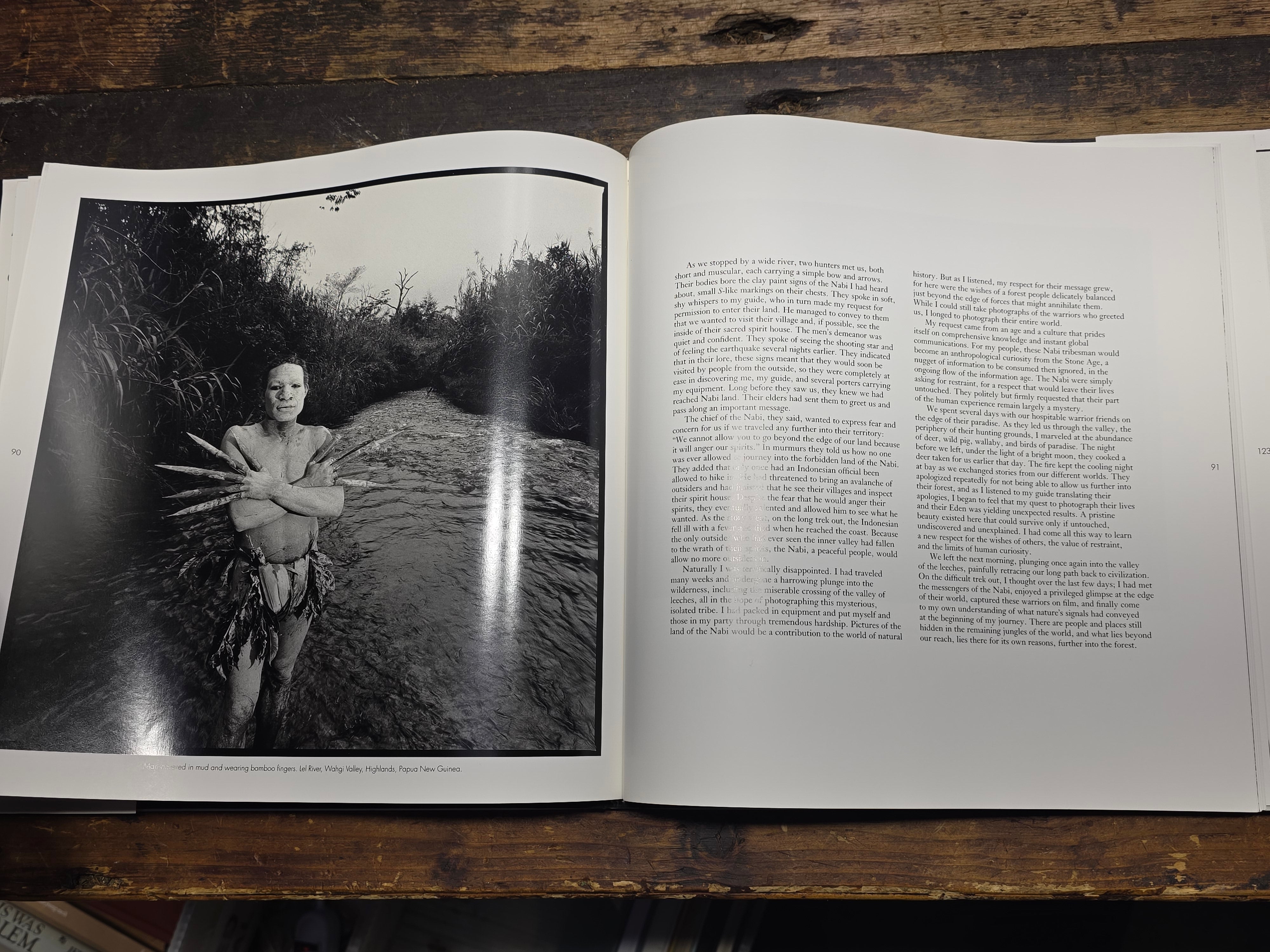 Where Masks Still Dance New Guinea Chris Rainier 1996 First Edition Photo Book