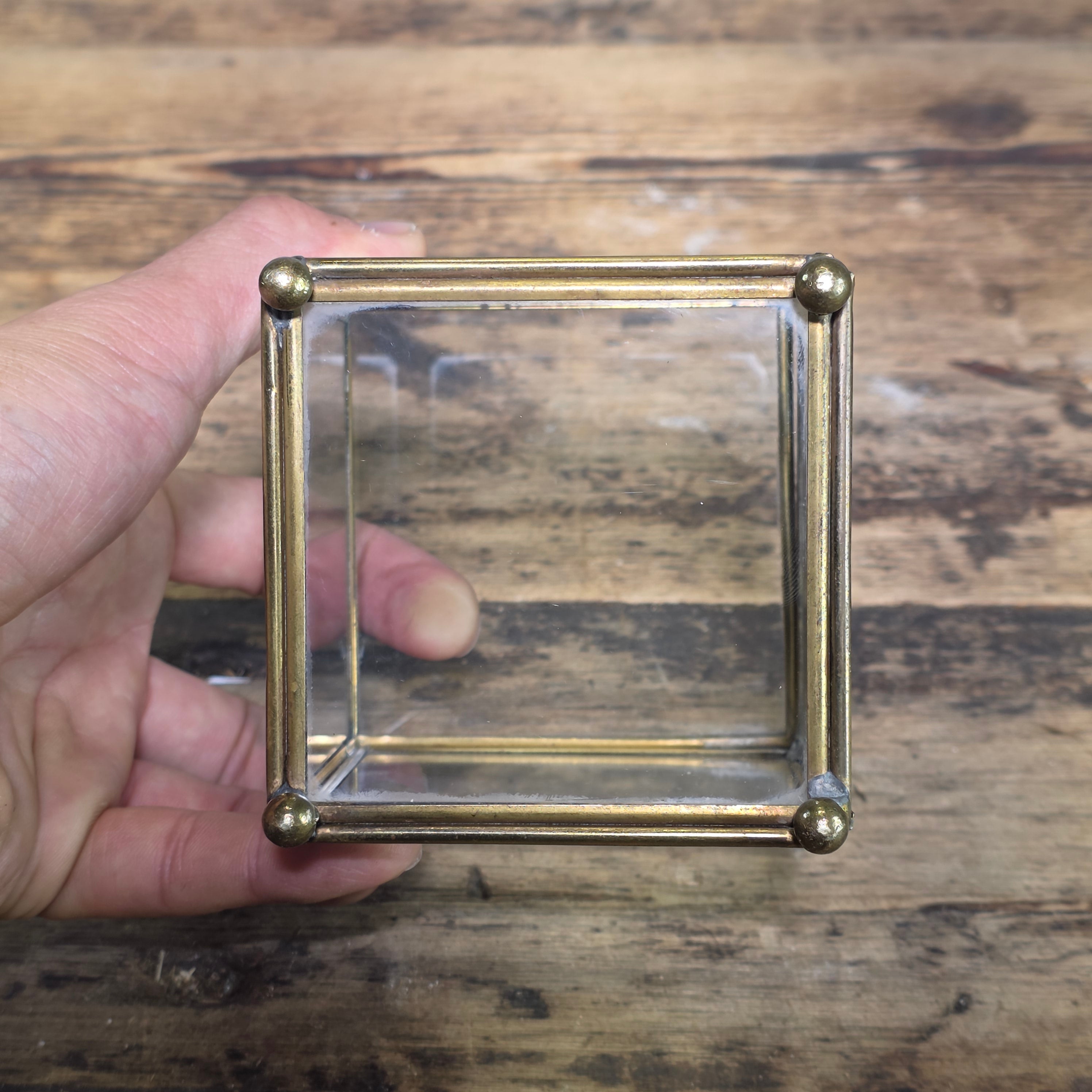 Vintage Brass Glass Cube Display Box Trinket Case Jewelry Curio Ball Feet 3.5"
