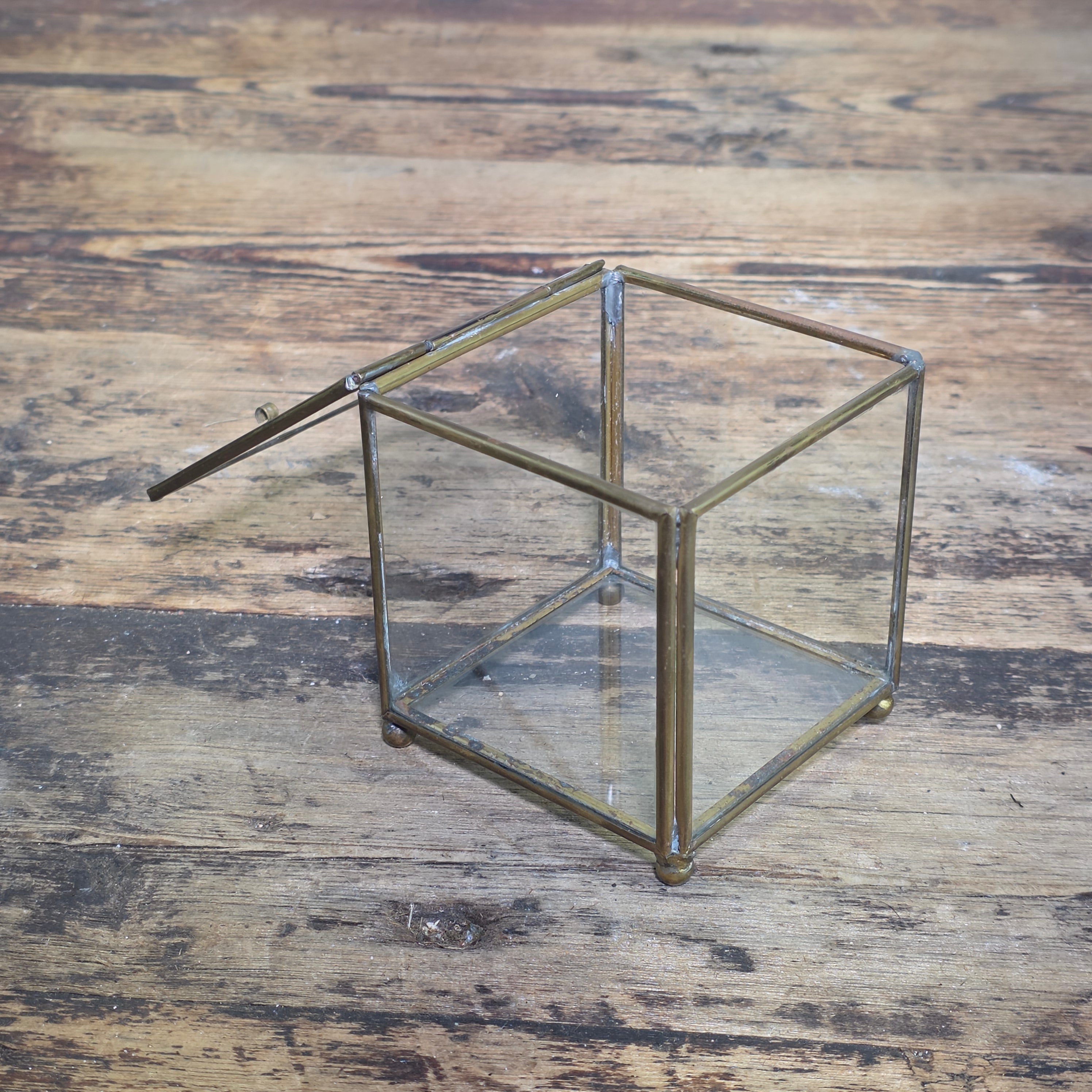 Vintage Brass Glass Cube Display Box Trinket Case Jewelry Curio Ball Feet 3.5"