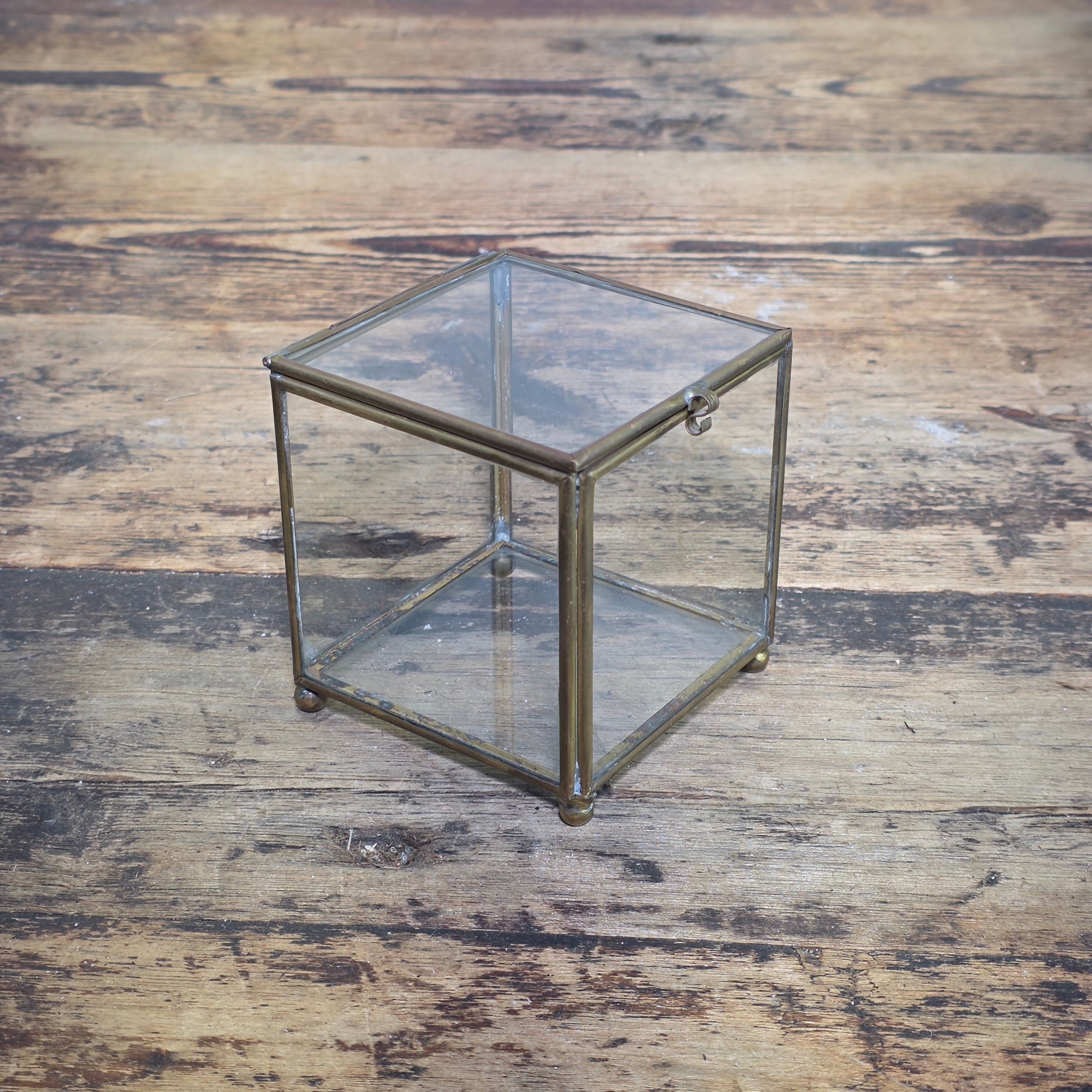 Vintage Brass Glass Cube Display Box Trinket Case Jewelry Curio Ball Feet 3.5"