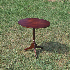 Bombay Company Vintage Mahogany Tilt Top Oval Side Table Pedestal Tripod 1990s