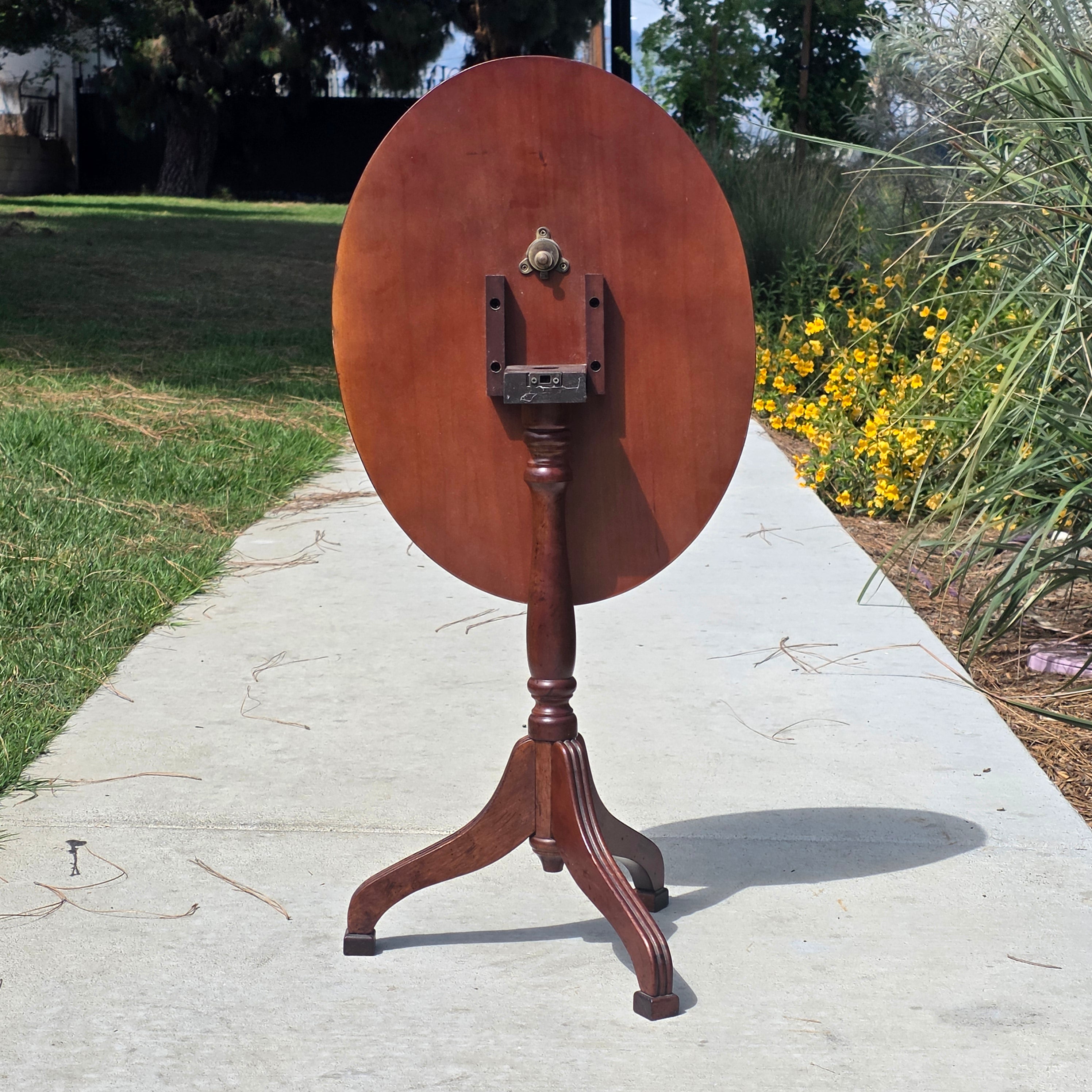 Bombay Company Vintage Mahogany Tilt Top Oval Side Table Pedestal Tripod 1990s