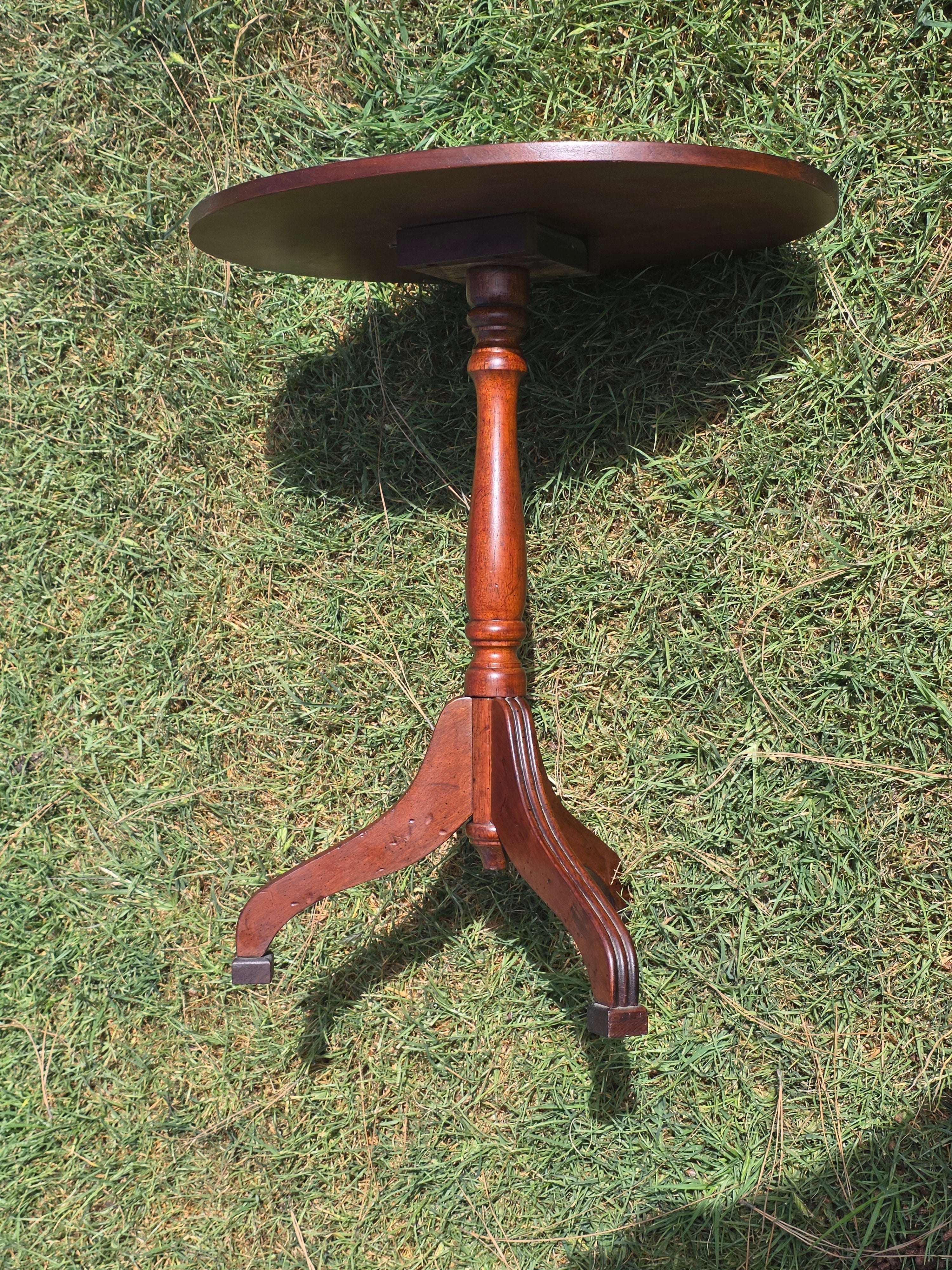 Bombay Company Vintage Mahogany Tilt Top Oval Side Table Pedestal Tripod 1990s