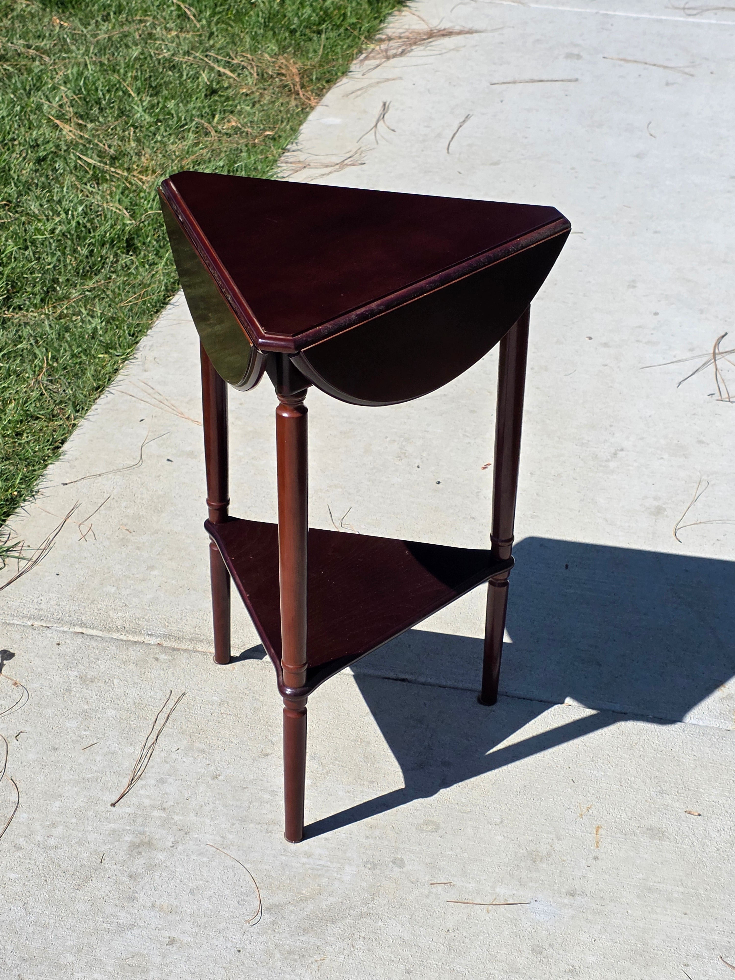 Bombay Company Vintage Drop Leaf Round Side Table Triangle 3-Way Folding 2003