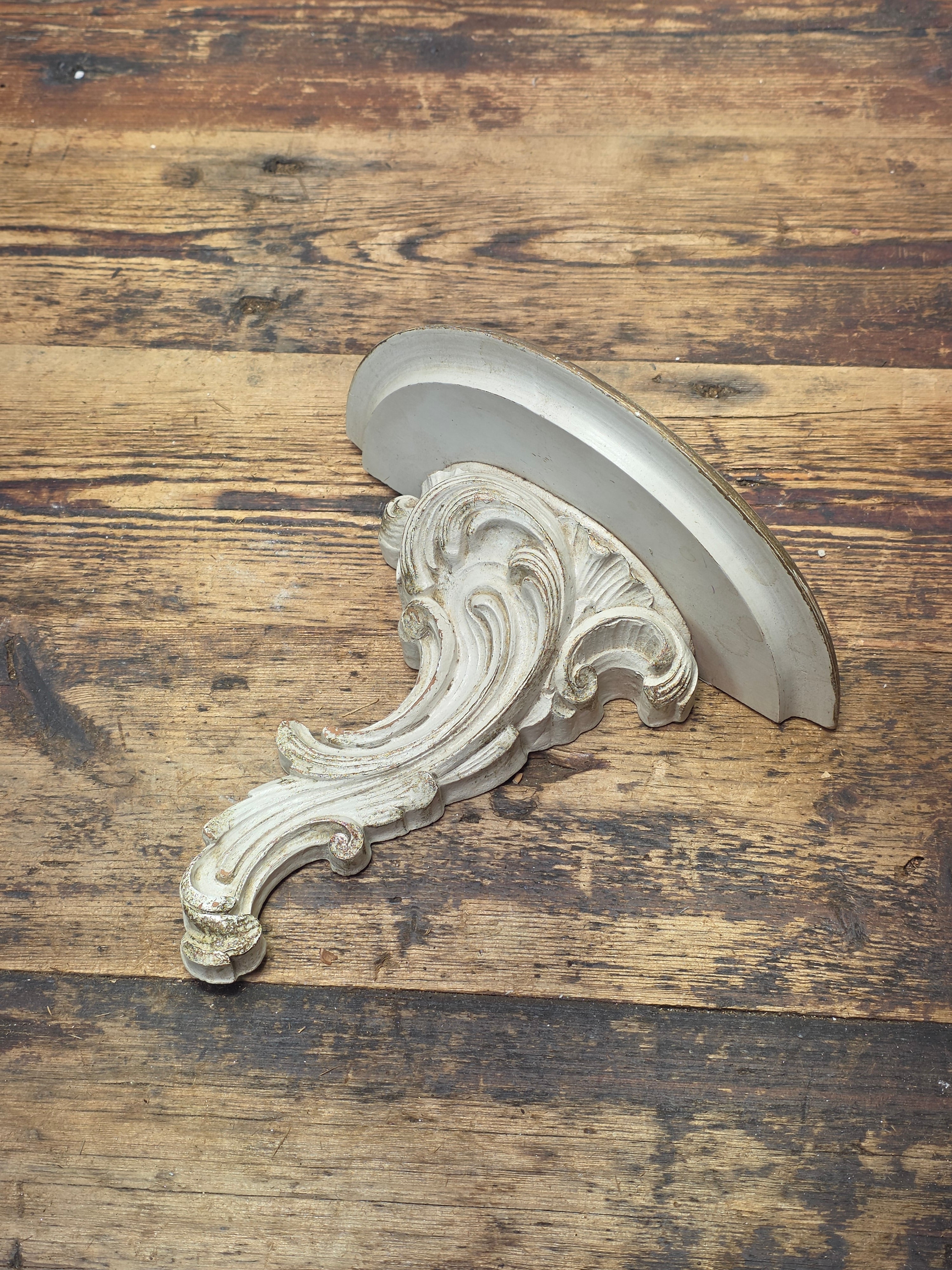 Vintage Syroco Wood Wall Shelf Floating Console Gold White Hollywood Regency MCM