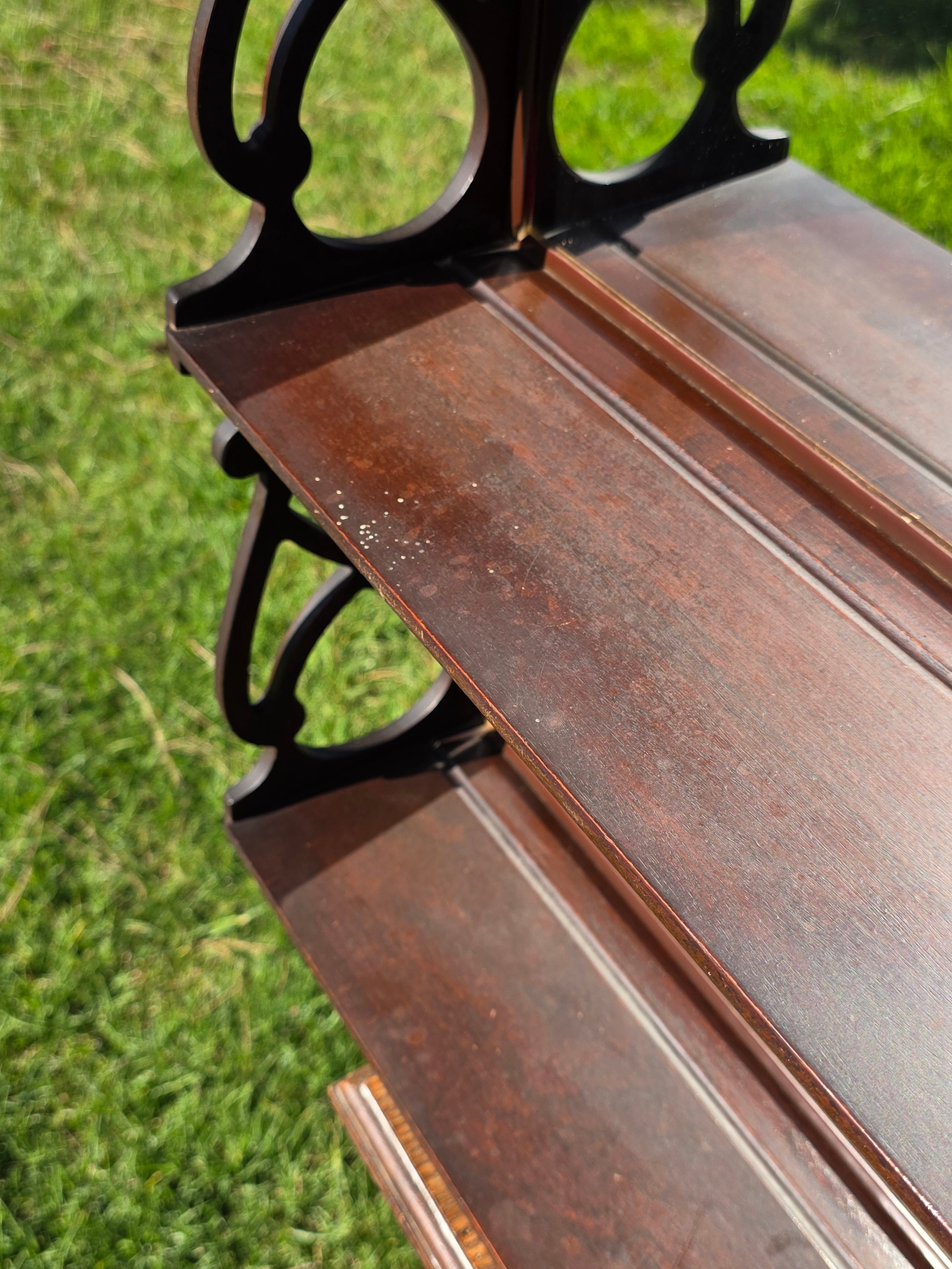 Vintage Mirrored Wall Shelf Fretwork 3 Tier Display Rack Plate Groove Mahogany