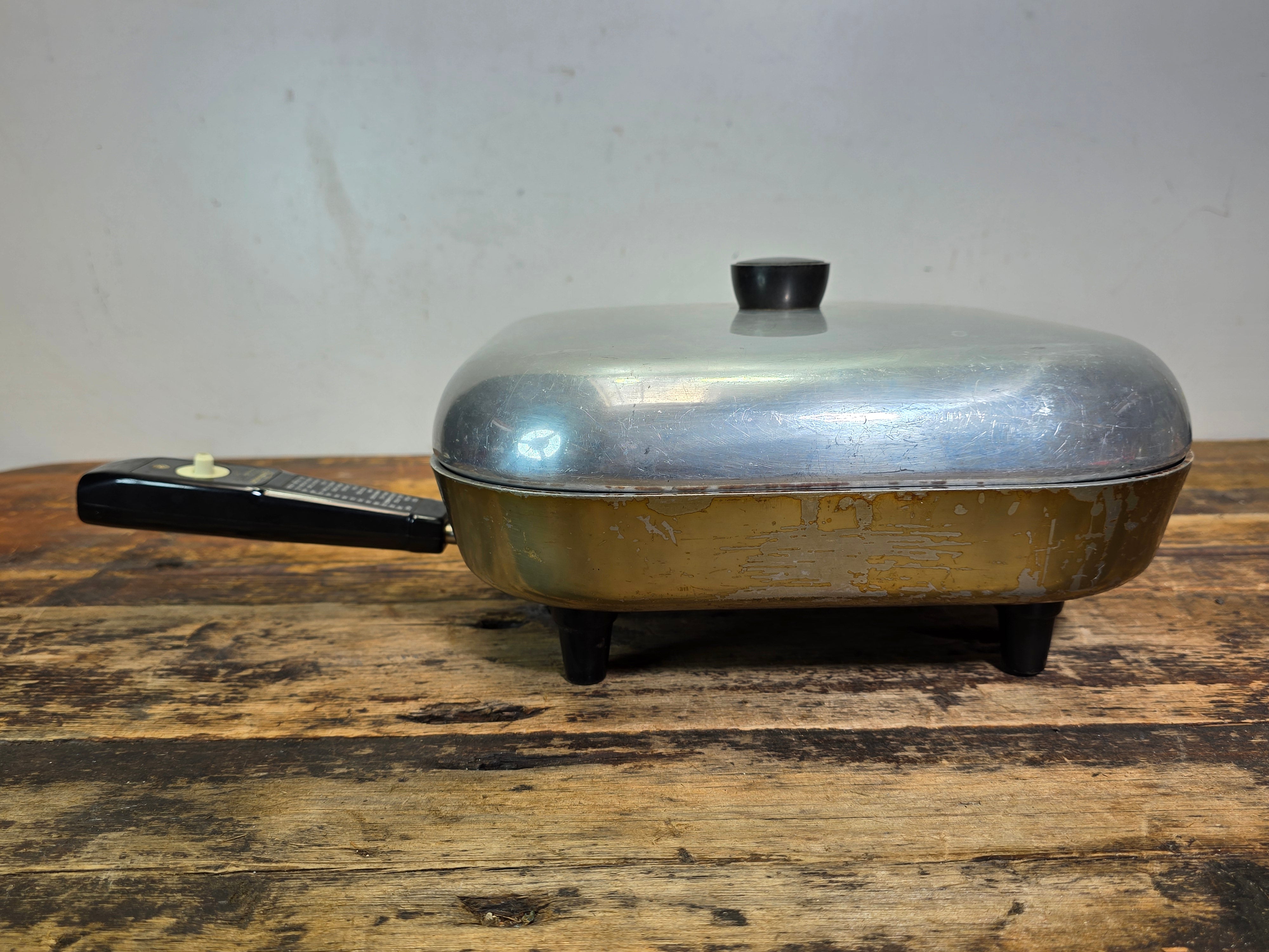 Vintage Sunbeam Automatic Electric Frypan Model FP-L MCM Aluminum Skillet W/ Lid