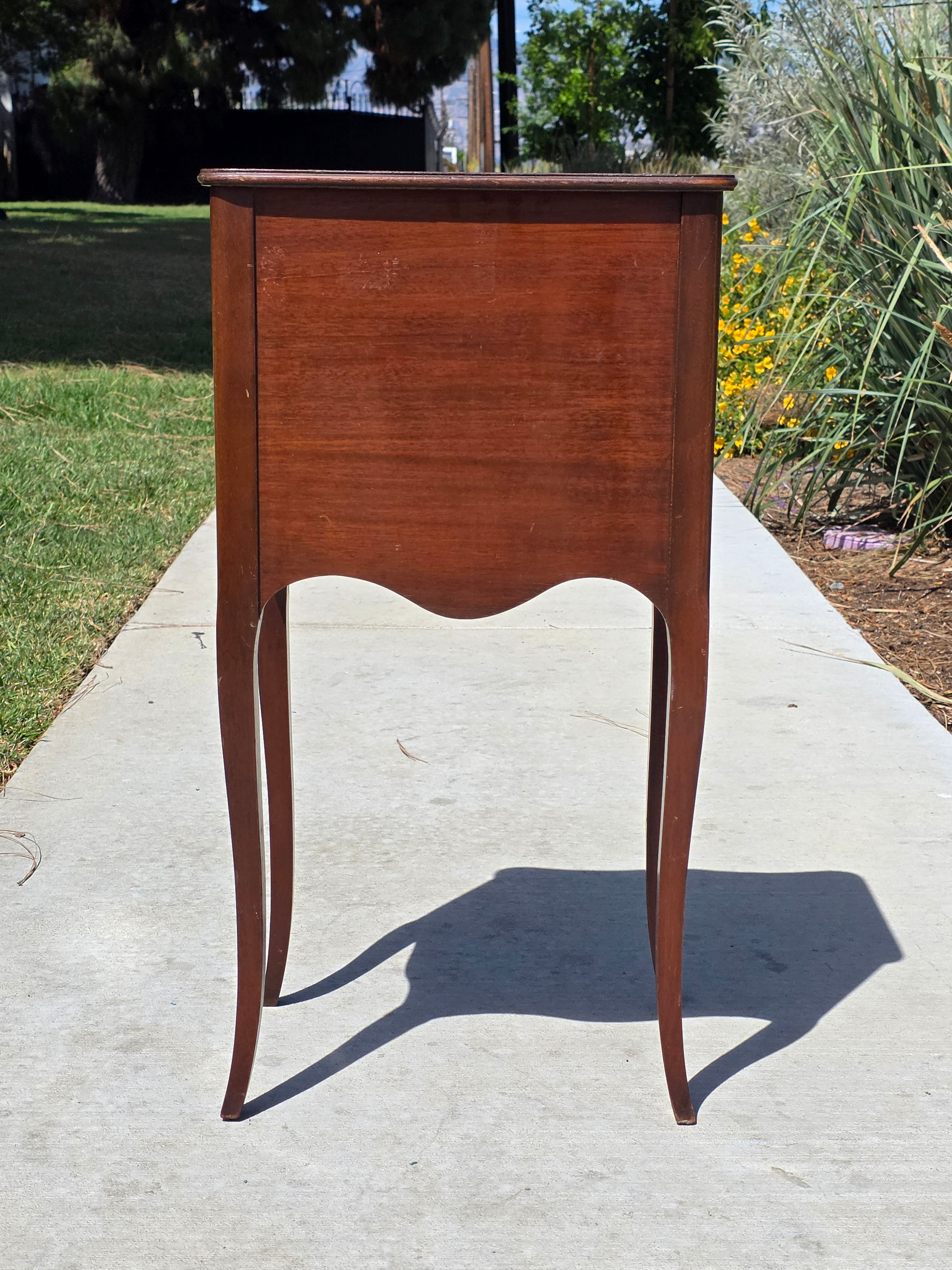 Vintage Ferguson Bros Wood Nightstand Side Table Drawer Bow Front Brown 28.5" H