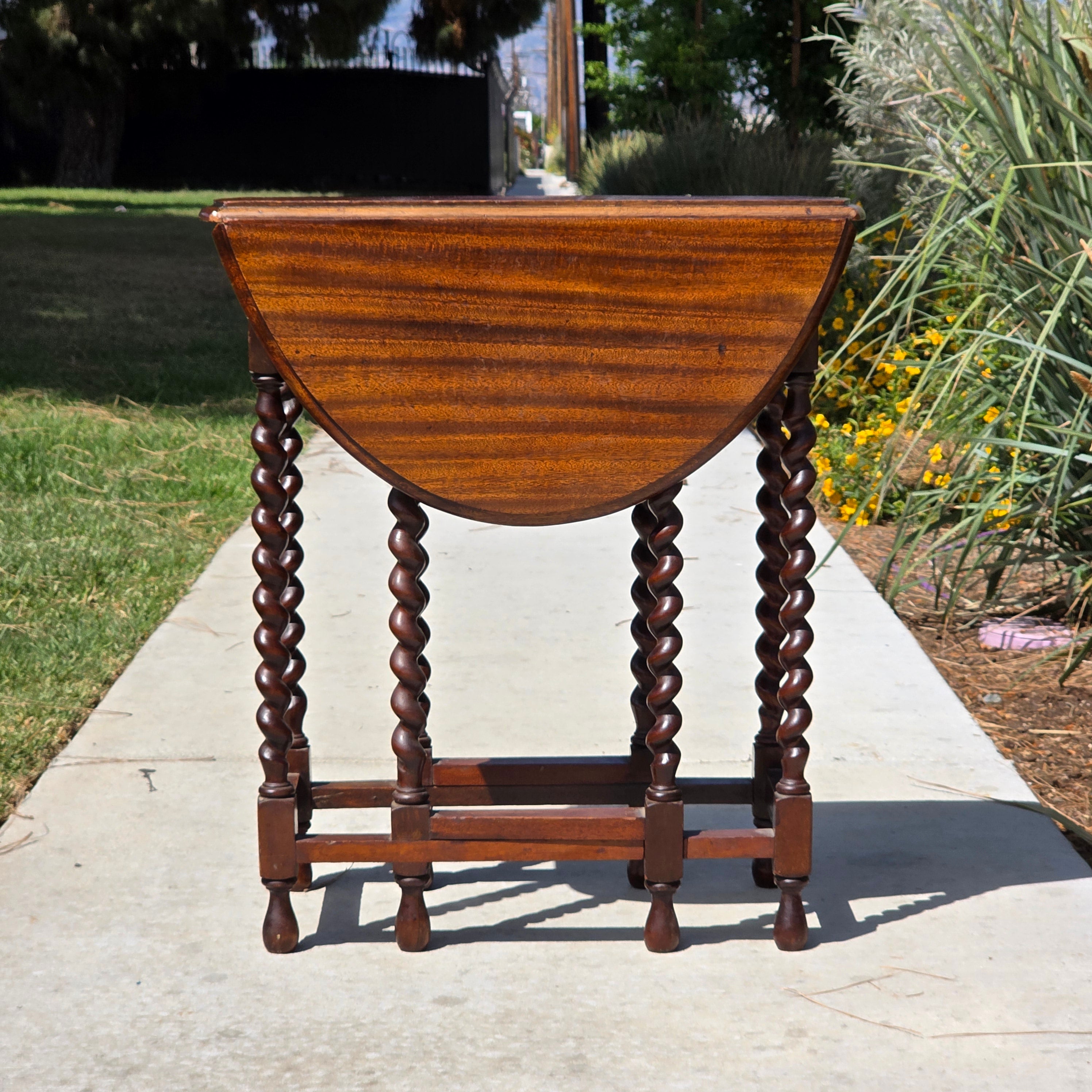 Vintage Barley Twist Gateleg Table Small Drop Leaf Oval Oak Side Accent Table