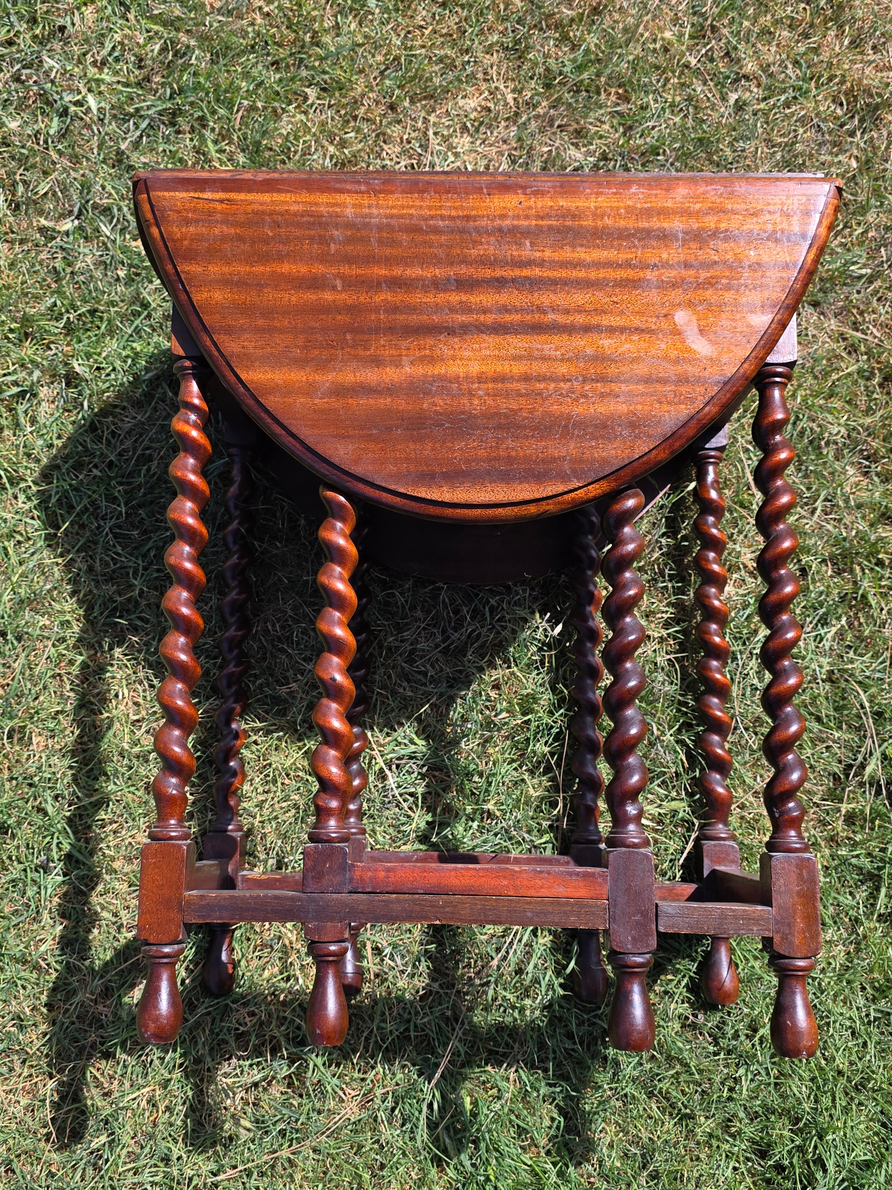 Vintage Barley Twist Gateleg Table Small Drop Leaf Oval Oak Side Accent Table