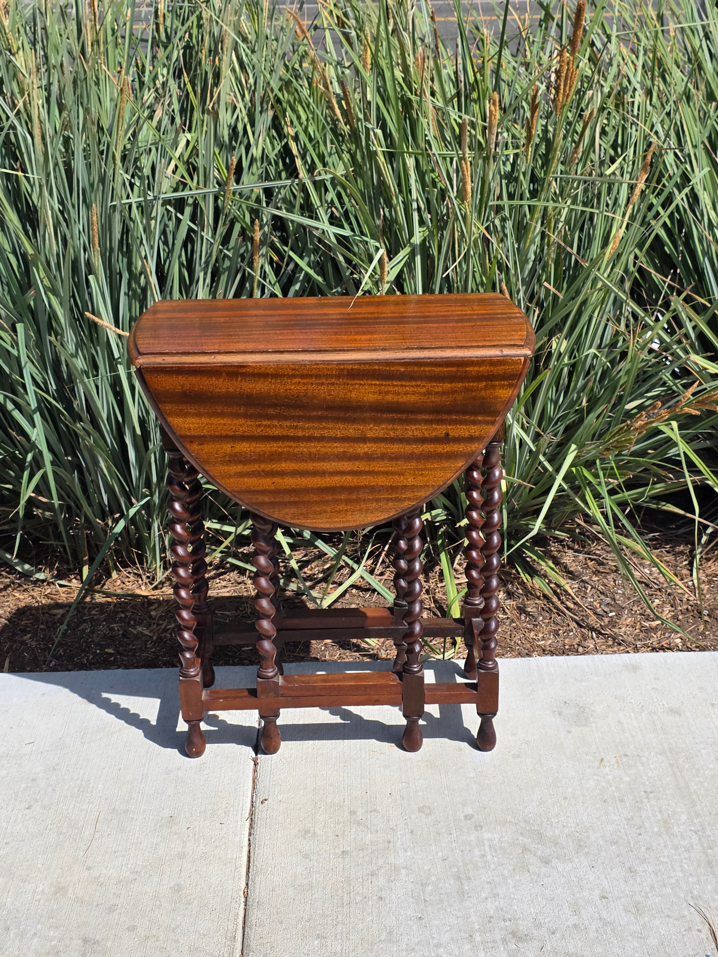 Vintage Barley Twist Gateleg Table Small Drop Leaf Oval Oak Side Accent Table