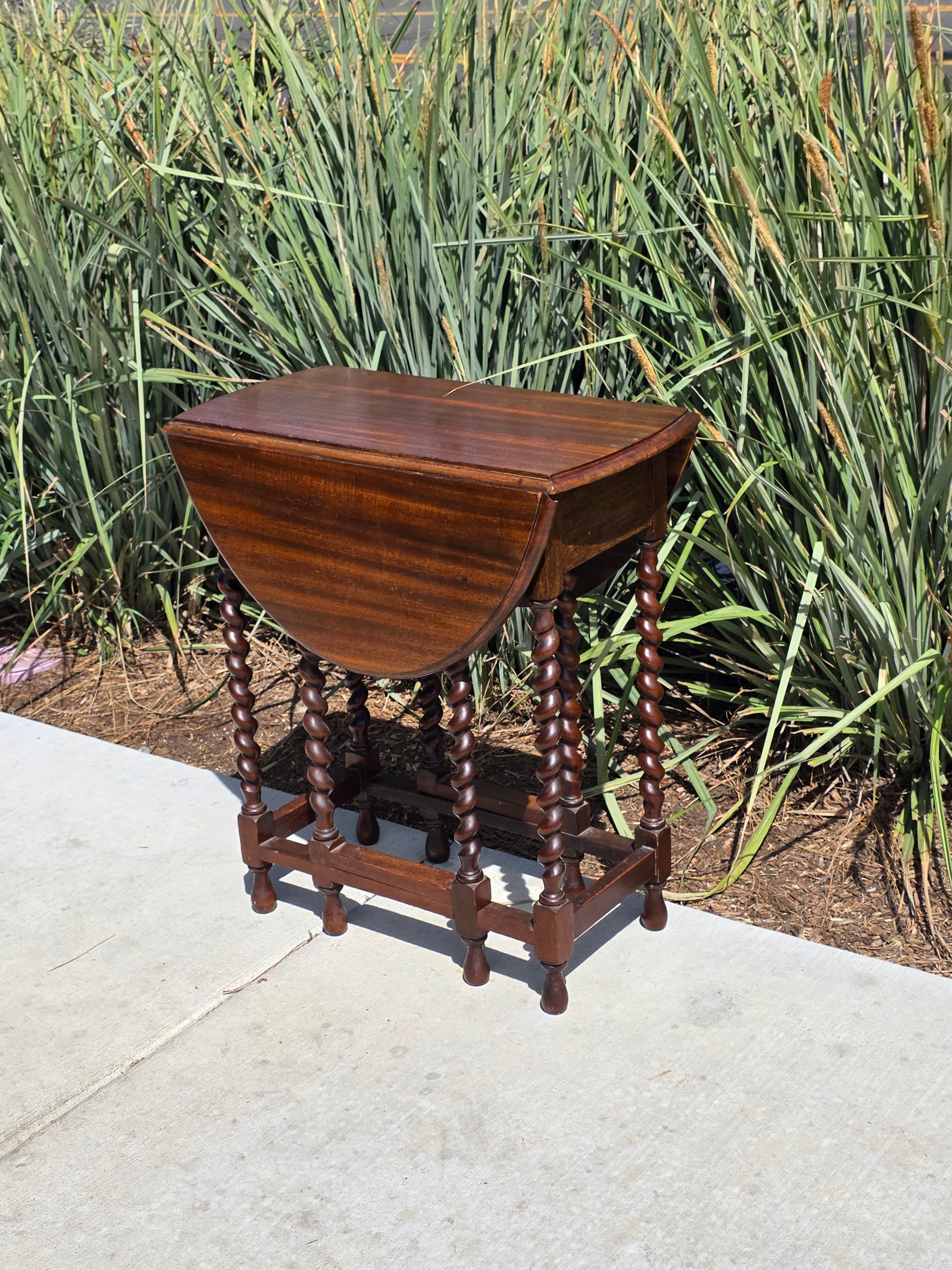 Vintage Barley Twist Gateleg Table Small Drop Leaf Oval Oak Side Accent Table