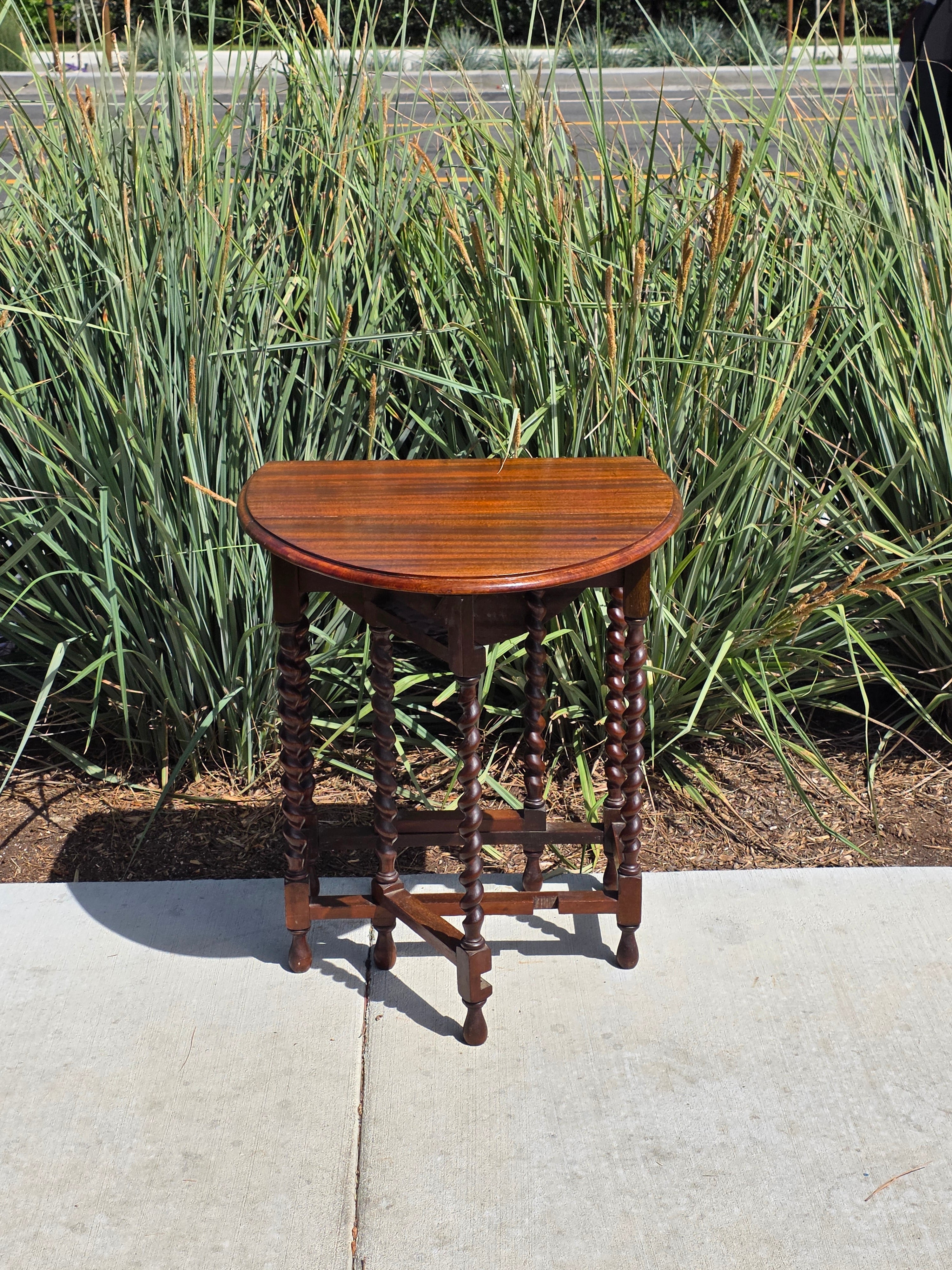 Vintage Barley Twist Gateleg Table Small Drop Leaf Oval Oak Side Accent Table